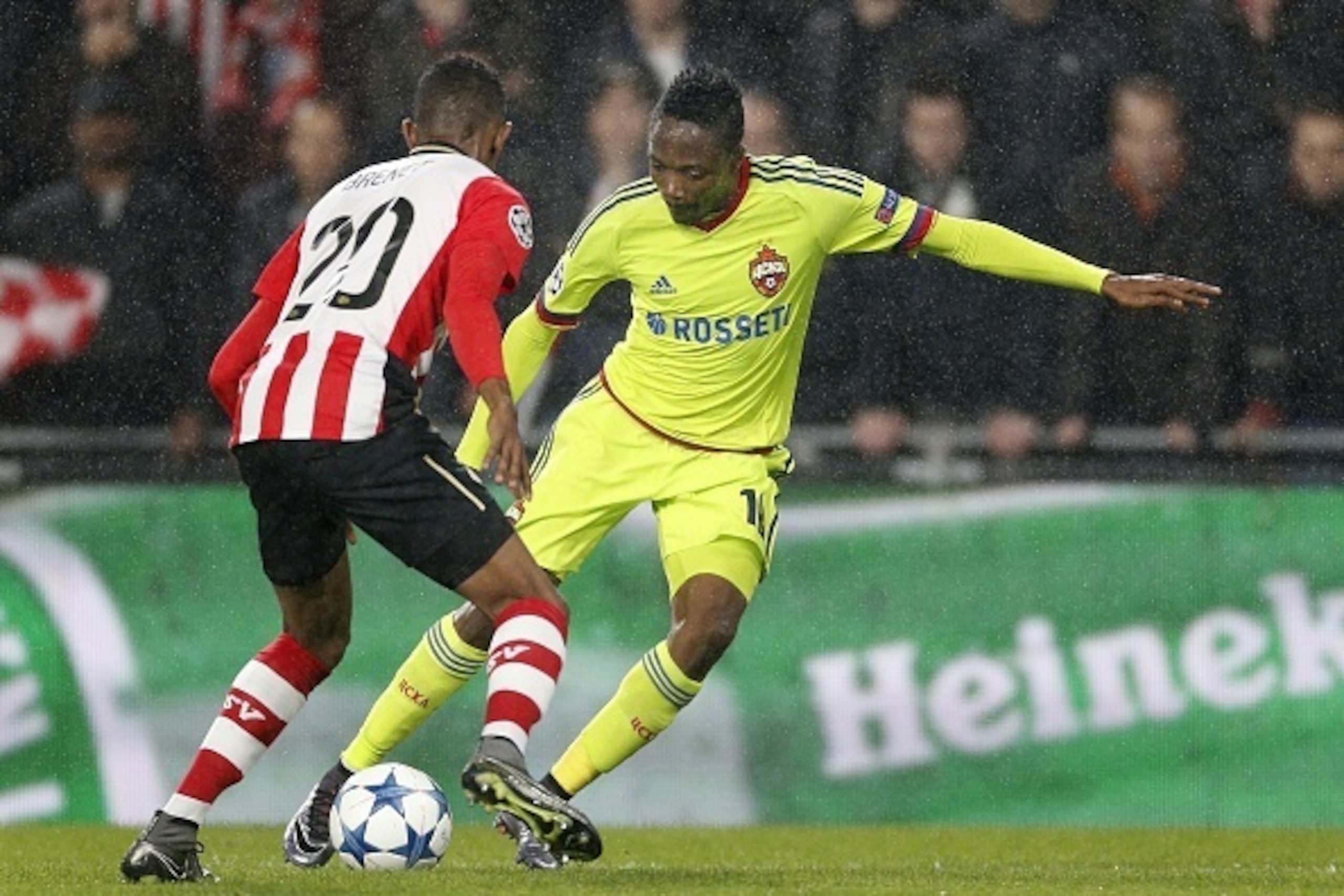 (L-R), Joshua Brenet of PSV, Ahmed Musa of CSKA Moscow during the UEFA Champions League match between PSV Eindhoven and CSKA Moscow on December 8, 2015 at the Philips stadium in Eindhoven, The Netherlands.(Photo by VI Images via Getty Images)