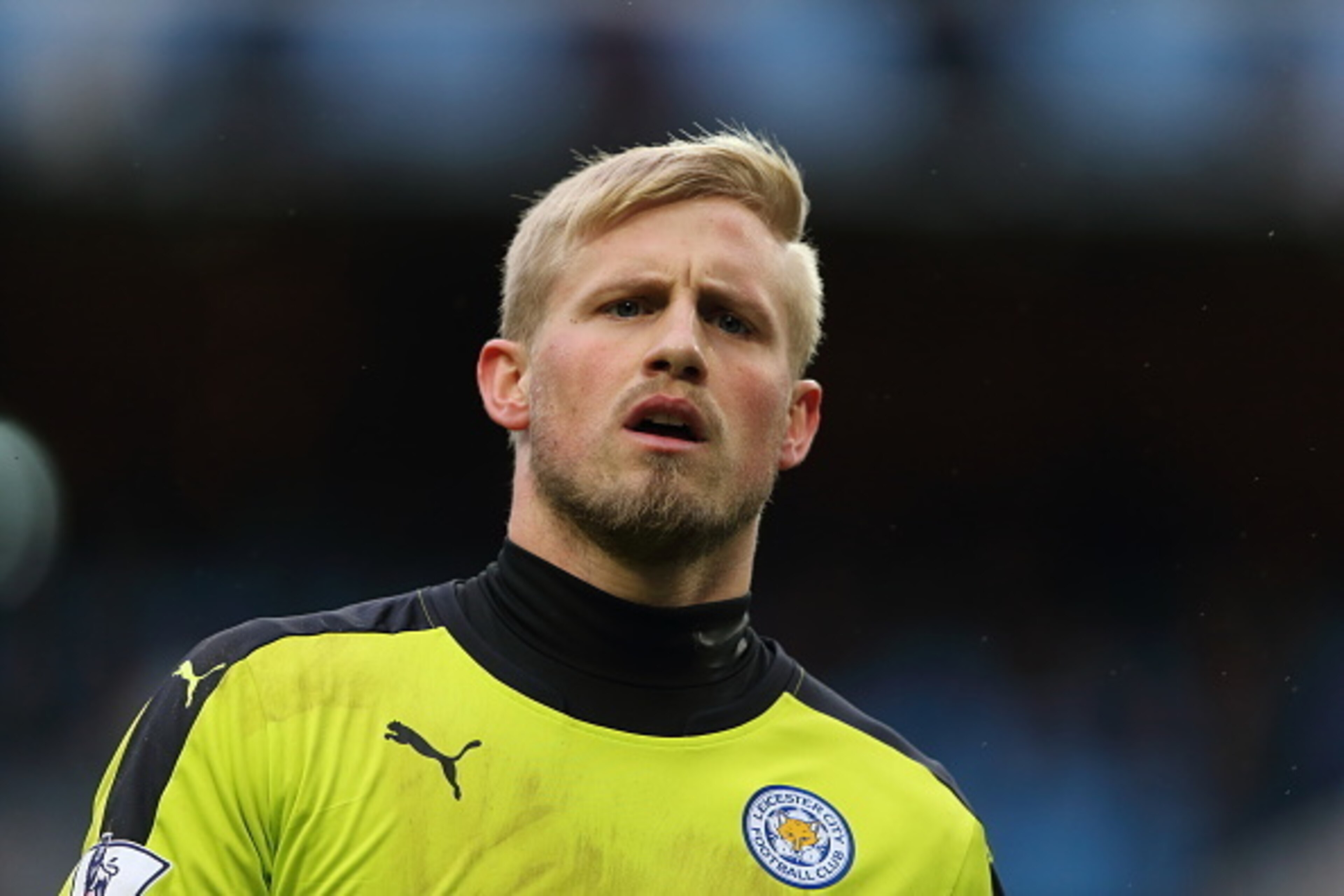 MANCHESTER, ENGLAND - FEBRUARY 06:  Kasper Schmeichel of Leicester City during the Barclays Premier League match between Manchester City and Leicester City at the Etihad Stadium on February 06, 2016 in Manchester, England.  (Photo by Matthew Ashton - AMA/