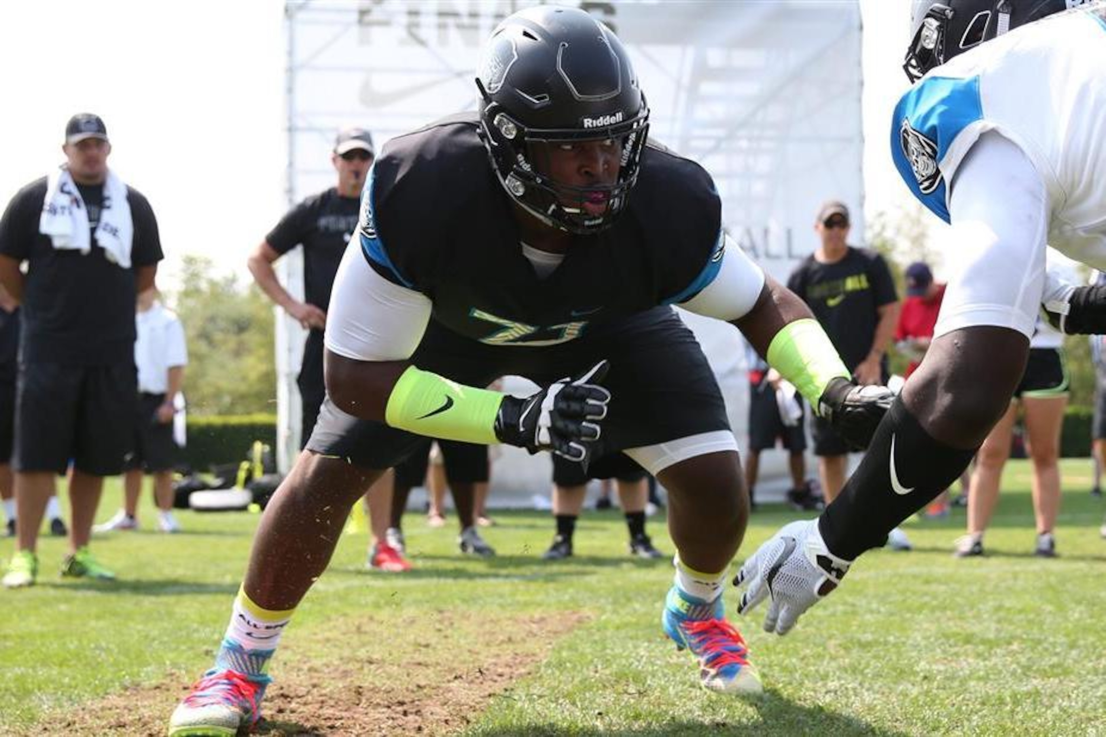 5-star OT Calvin Phillips
