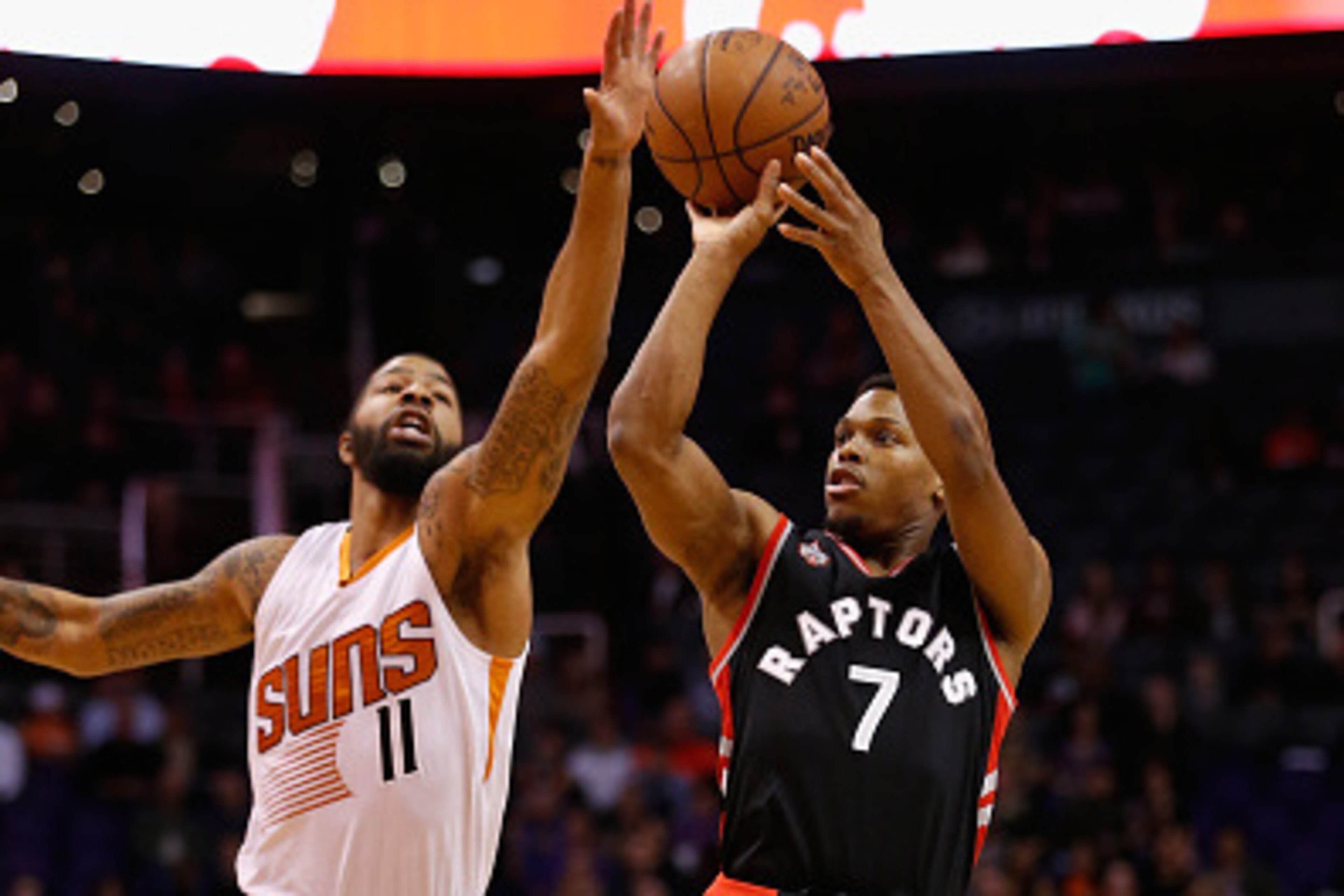 PHOENIX, AZ - FEBRUARY 02: Kyle Lowry #7 of the Toronto Raptors attempts a shot over Markieff Morris #11 of the Phoenix Suns during the first half of the NBA game at Talking Stick Resort Arena on February 2, 2016 in Phoenix, Arizona. NOTE TO USER: User PHOENIX, AZ - FEBRUARY 02: Kyle Lowry #7 of the Toronto Raptors attempts a shot over Markieff Morris #11 of the Phoenix Suns during the first half of the NBA game at Talking Stick Resort Arena on February 2, 2016 in Phoenix, Arizona. NOTE TO USER: User