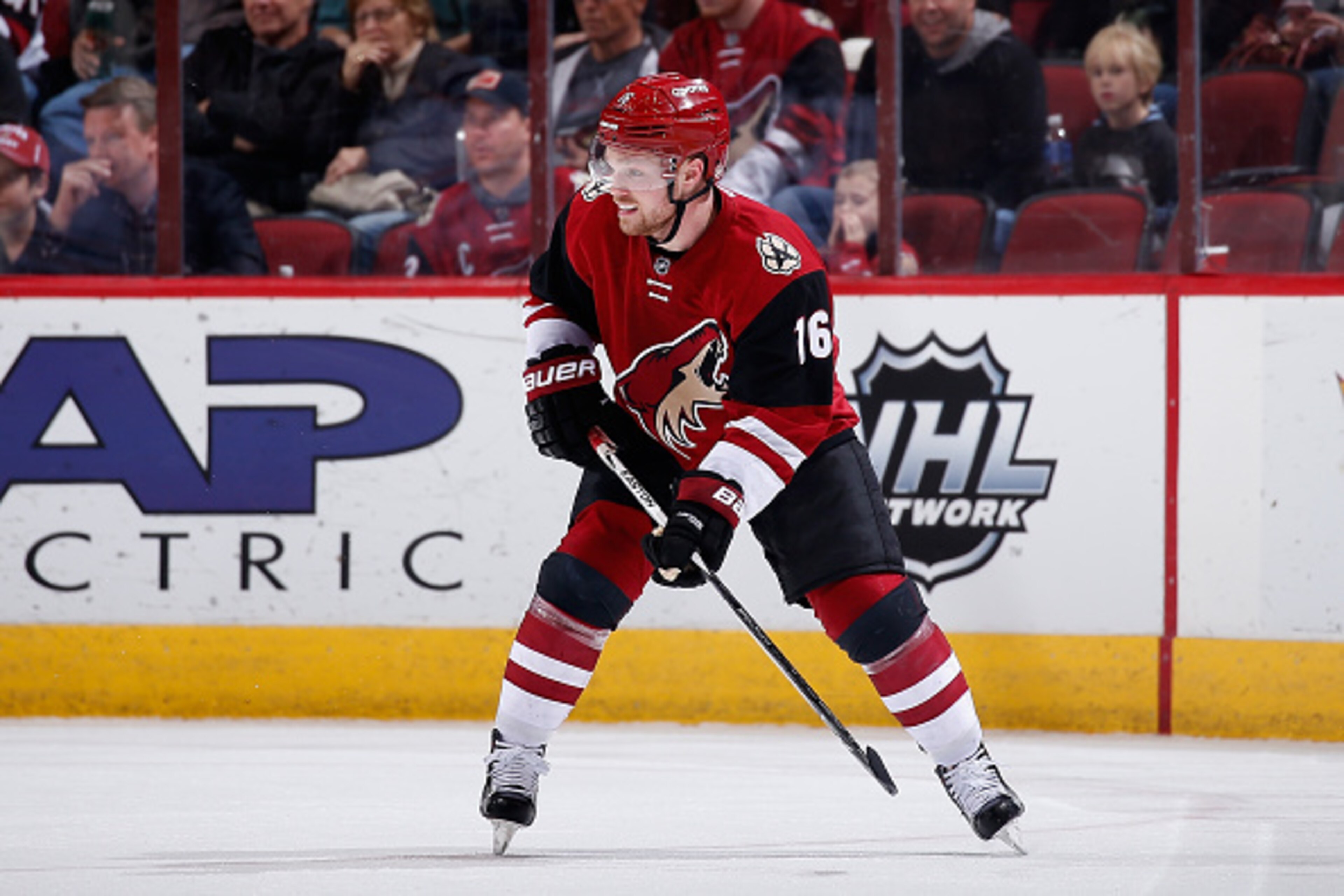 GLENDALE, AZ - JANUARY 12: Max Domi #16 of the Arizona Coyotes in action during the NHL game against the Edmonton Oilers at Gila River Arena on January 12, 2016 in Glendale, Arizona. The Coyotes defeated the Oilers 4-3 in overtime. (Photo by Christian P GLENDALE, AZ - JANUARY 12: Max Domi #16 of the Arizona Coyotes in action during the NHL game against the Edmonton Oilers at Gila River Arena on January 12, 2016 in Glendale, Arizona. The Coyotes defeated the Oilers 4-3 in overtime. (Photo by Christian P