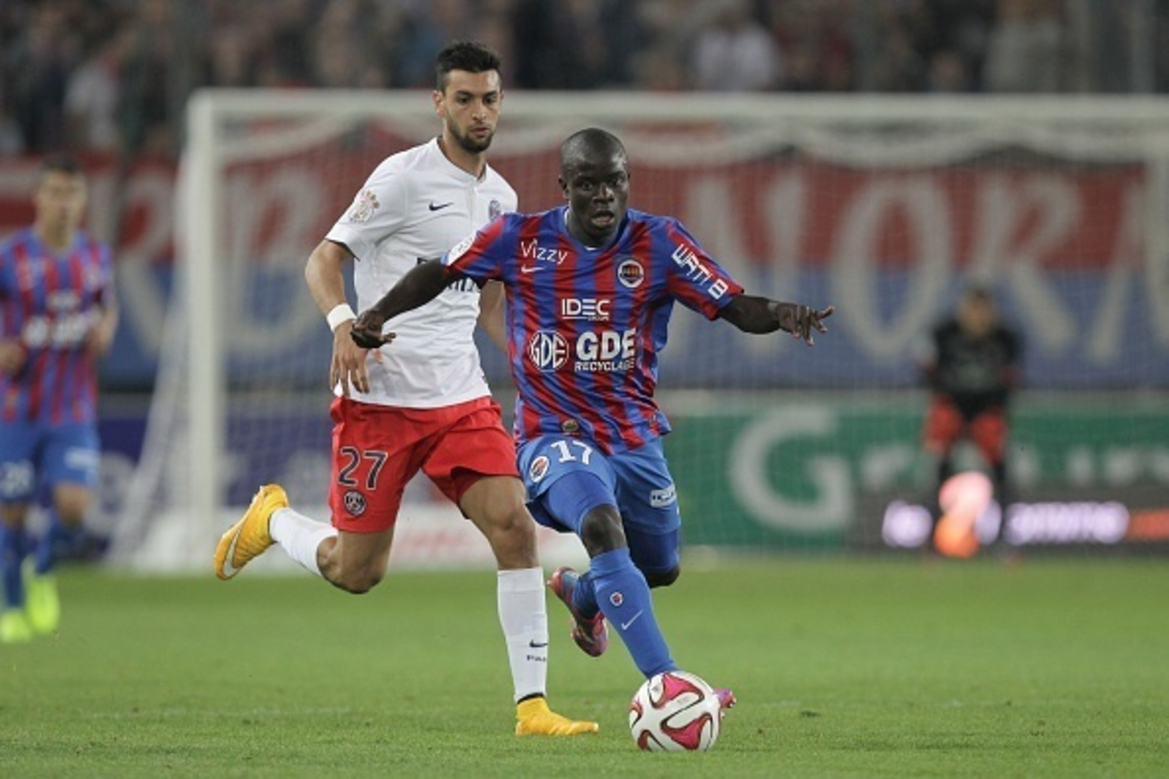 Paris' Argentine midfielder Javier Pastore (L) vies for the ball with Caen's French midfielder N'golo Kante during the French L1 football match between Caen (SM Caen) and Paris Saint-Germain (PSG), on September 24, 2014, at the Michel d'Ornano stadium, in Paris' Argentine midfielder Javier Pastore (L) vies for the ball with Caen's French midfielder N'golo Kante during the French L1 football match between Caen (SM Caen) and Paris Saint-Germain (PSG), on September 24, 2014, at the Michel d'Ornano stadium, in