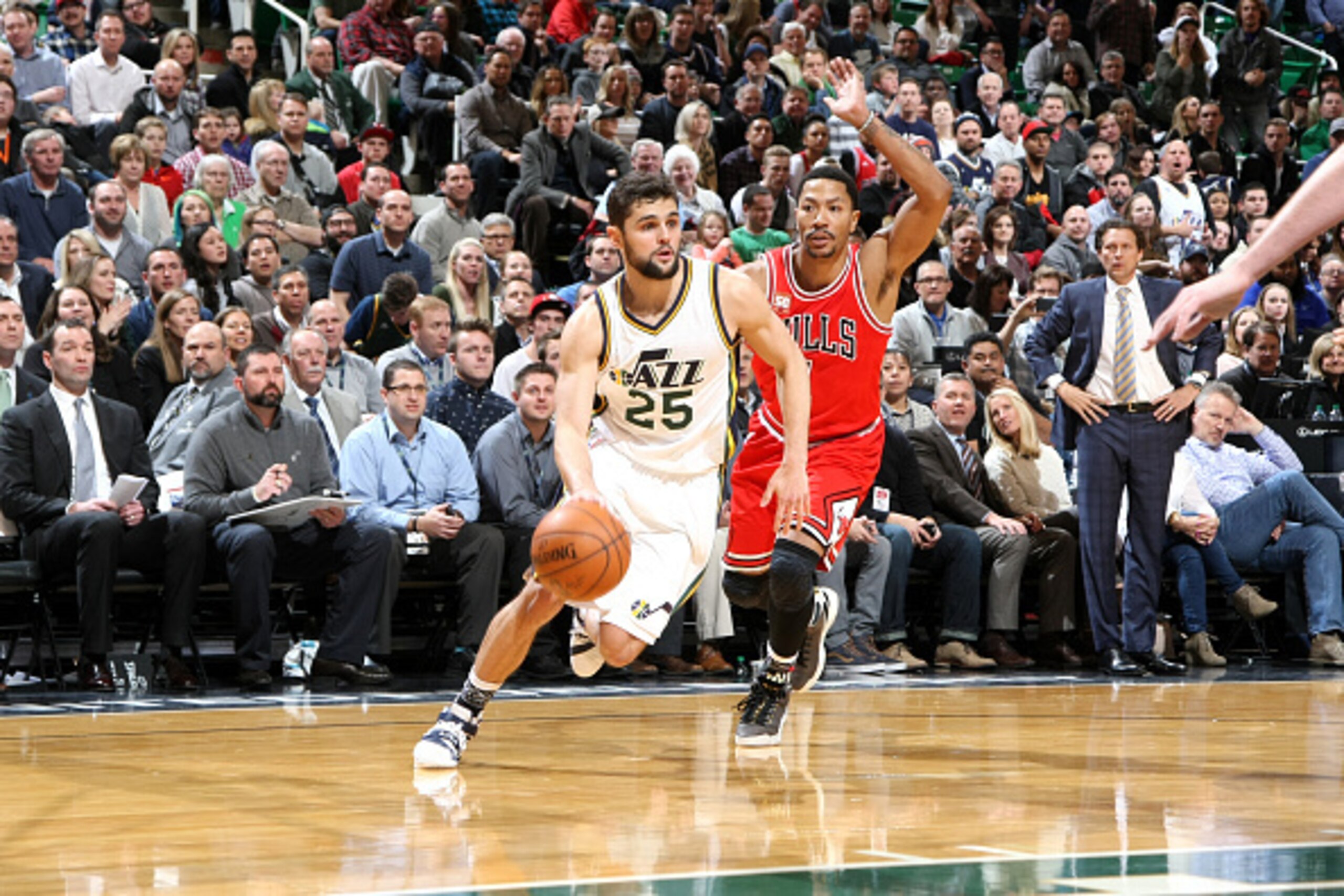 SALT LAKE CITY, UT - FEBRUARY 1: Raul Neto #25 of the Utah Jazz drives to the basket during the game against the Chicago Bulls on February 1, 2016 at EnergySolutions Arena in Salt Lake City, Utah. NOTE TO USER: User expressly acknowledges and agrees that,