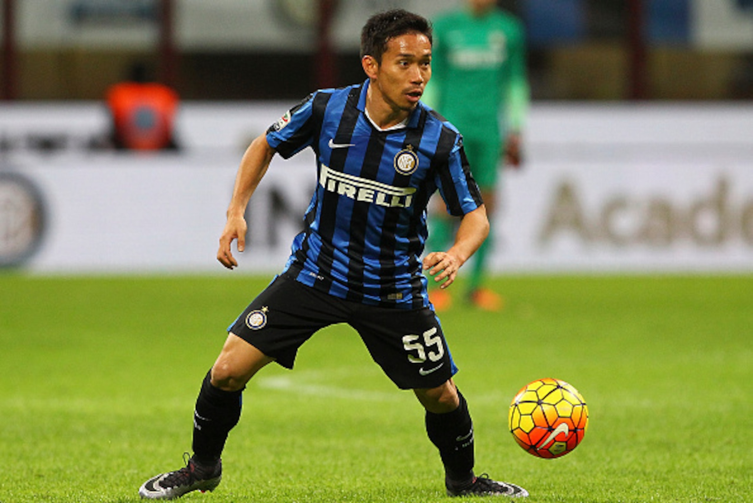 MILAN, ITALY - FEBRUARY 03:  Yuto Nagatomo of FC Internazionale Milano in action during the Serie A match between FC Internazionale Milano and AC Chievo Verona at Stadio Giuseppe Meazza on February 3, 2016 in Milan, Italy.  (Photo by Marco Luzzani/Getty I