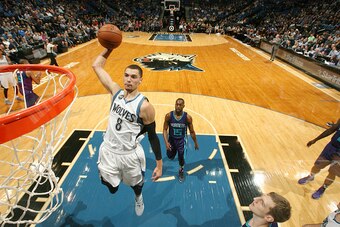MINNEAPOLIS, MN -  NOVEMBER 10:  Zach LaVine #8 of the Minnesota Timberwolves goes up for a dunk against the Charlotte Hornets on November 10, 2015 at Target Center in Minneapolis, Minnesota. NOTE TO USER: User expressly acknowledges and agrees that, by d