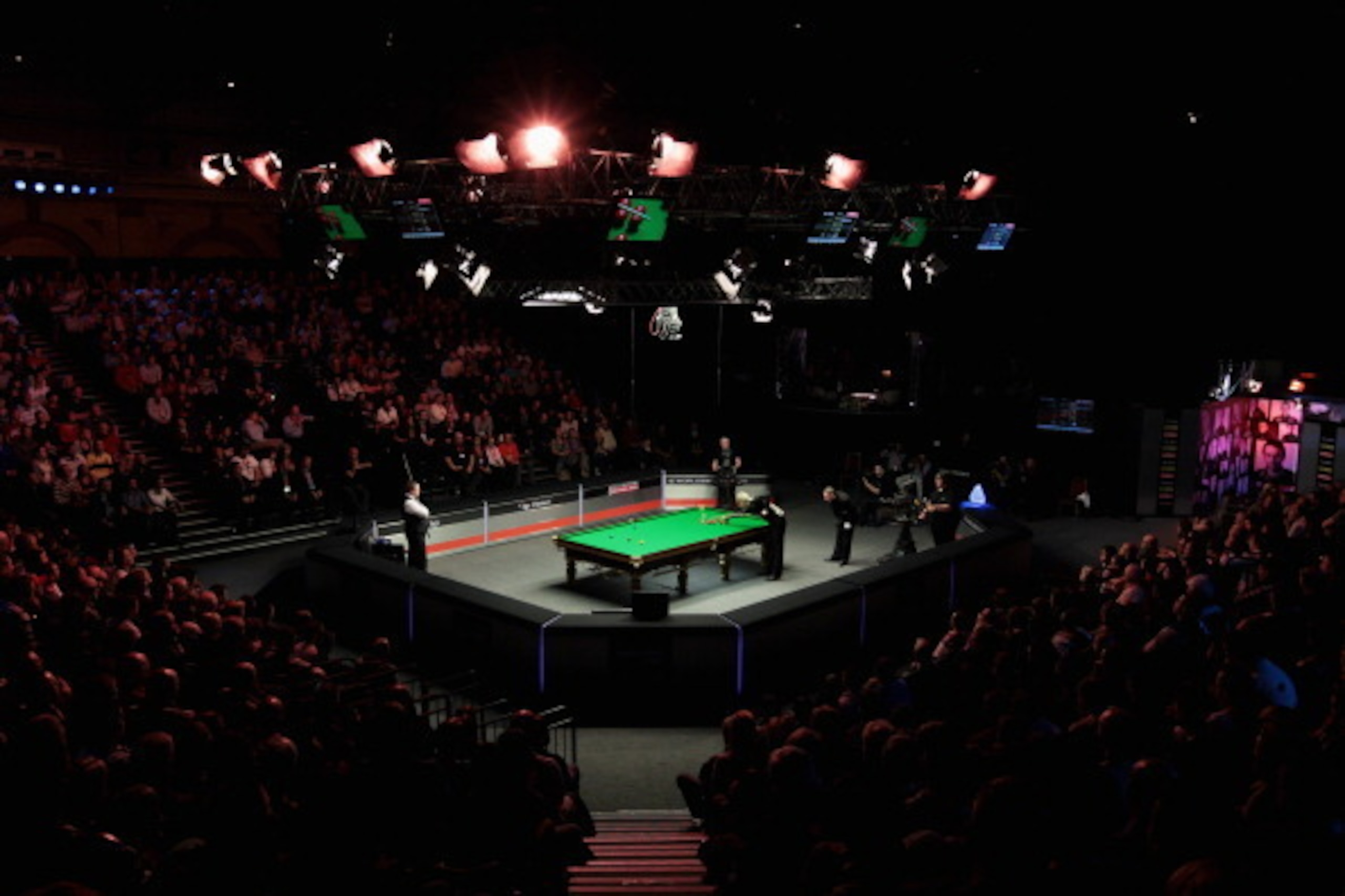 LONDON, ENGLAND - JANUARY 22:  A general view of the fans and table as Neil Robertson of Australia plays a shot against Shaun Murphy of England during The Final on day 8 of The Masters at Alexandra Palace on January 22, 2012 in London, England.  (Photo by