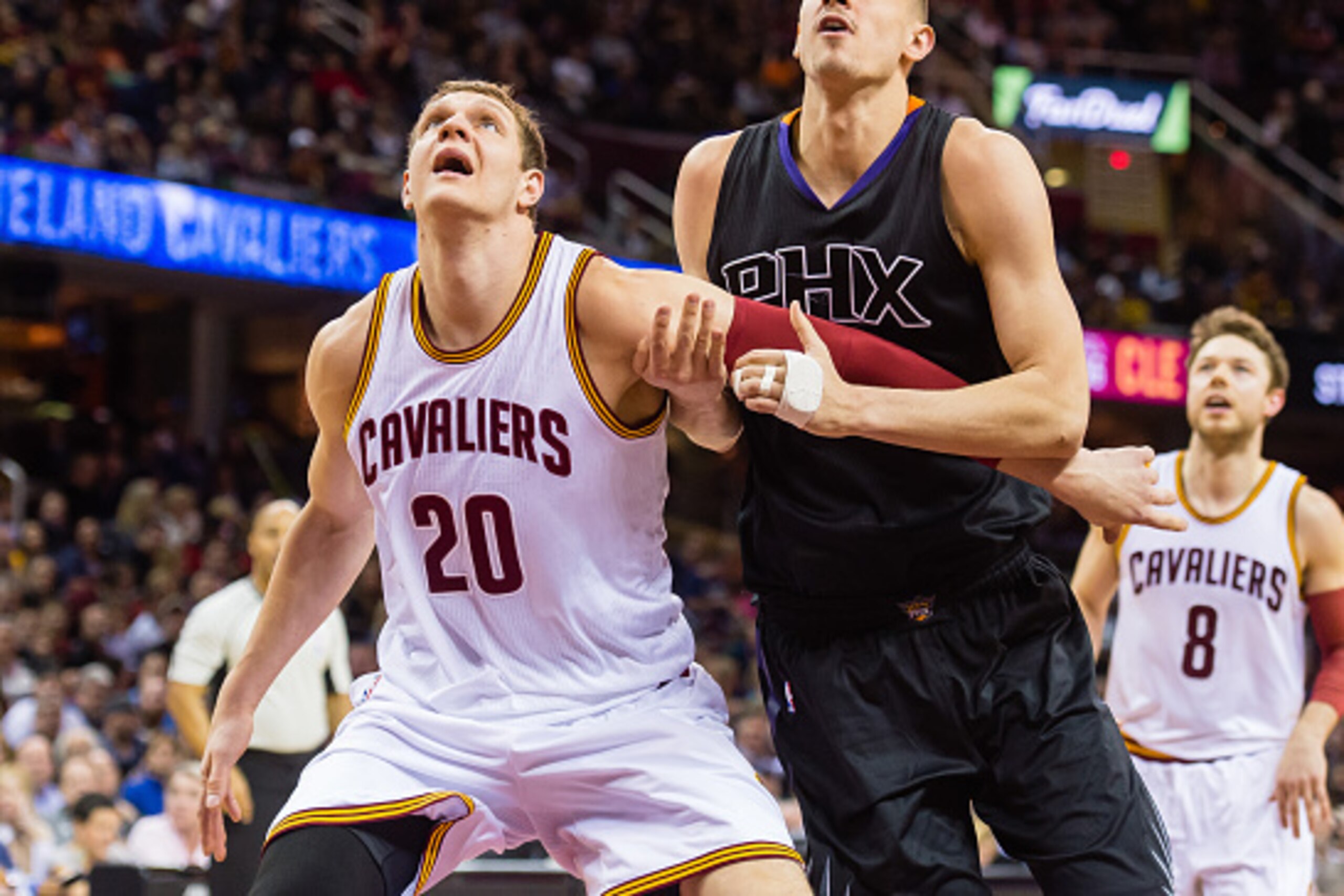 CLEVELAND, OH - JANUARY 27: Timofey Mozgov #20 of the Cleveland Cavaliers boxes out Alex Len #21 of the Phoenix Suns during the second half at Quicken Loans Arena on January 27, 2016 in Cleveland, Ohio. The Cavaliers defeated the Suns 115-93. NOTE TO USER CLEVELAND, OH - JANUARY 27: Timofey Mozgov #20 of the Cleveland Cavaliers boxes out Alex Len #21 of the Phoenix Suns during the second half at Quicken Loans Arena on January 27, 2016 in Cleveland, Ohio. The Cavaliers defeated the Suns 115-93. NOTE TO USER