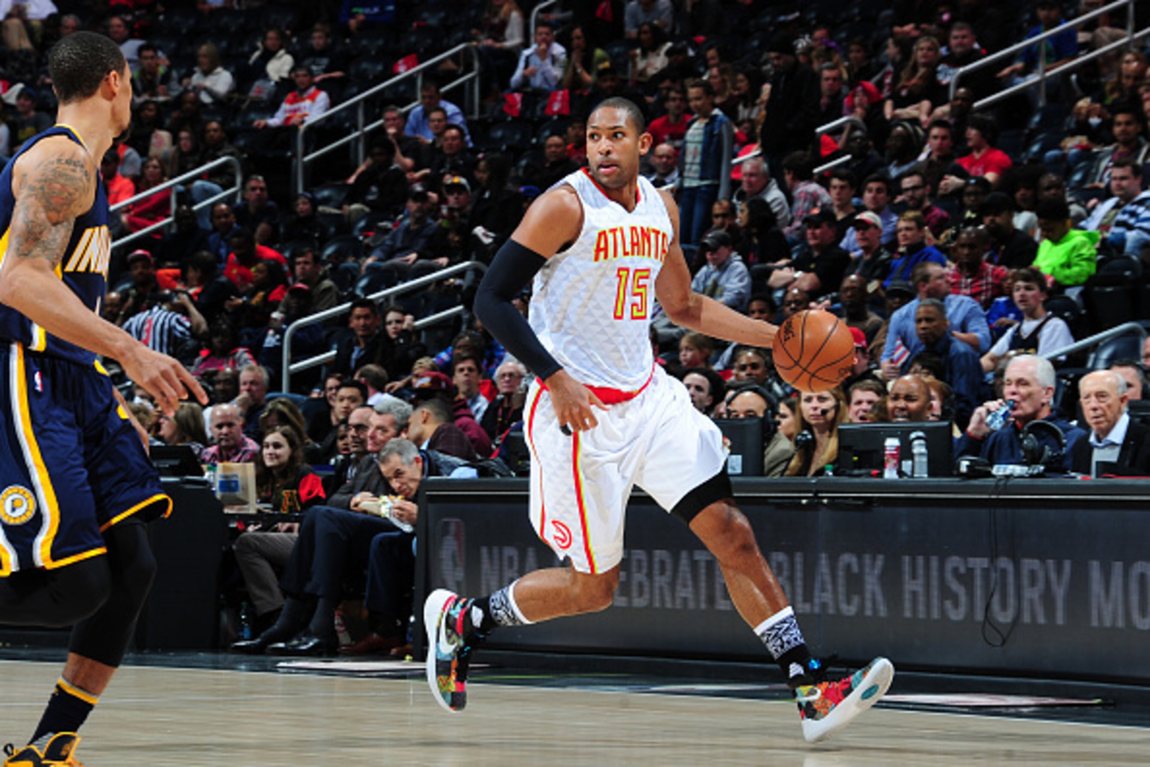ATLANTA, GA - FEBRUARY 5: Al Horford #15 of the Atlanta Hawks handles the ball against the Indiana Pacers on February 5, 2016 at Philips Arena in Atlanta, Georgia.  NOTE TO USER: User expressly acknowledges and agrees that, by downloading and/or using thi