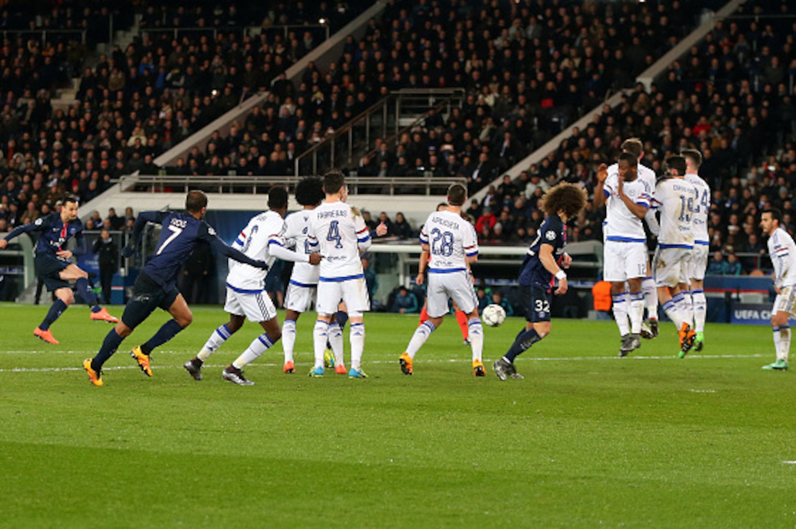 PARIS, FRANCE - FEBRUARY 16 : Zlatan Ibrahimovic of Paris St Germain scores a goal to make it 1-0 during the UEFA Champions League match between Paris Saint-Germain and Chelsea at Parc des Princes on February 16, 2016 in Paris, France. (Photo by Catherine