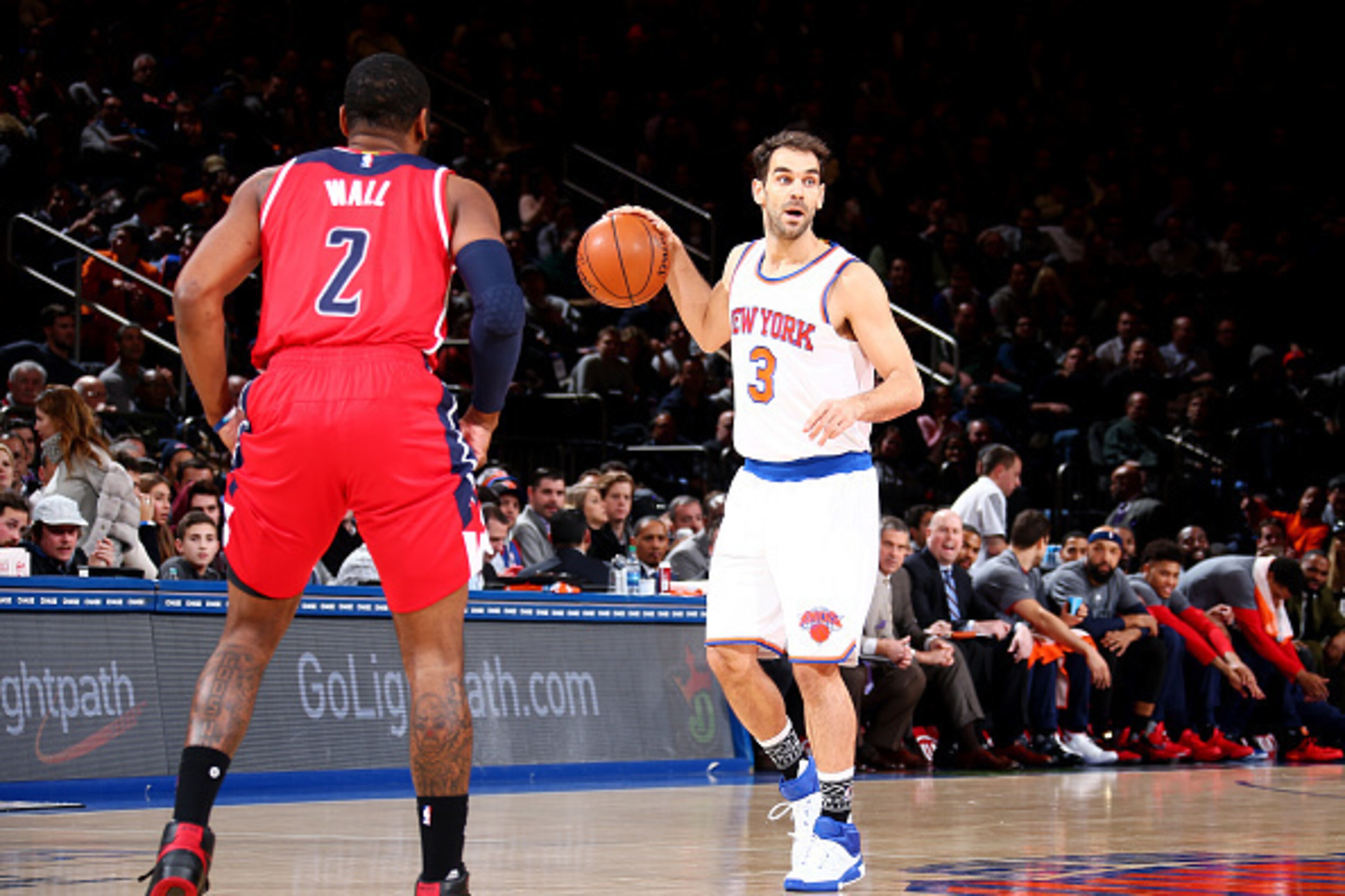 NEW YORK, NY - FEBRUARY 9:  Jose Calderon #3 of the New York Knicks handles the ball against the Washington Wizards on February 9, 2016 at Madison Square Garden in New York City, New York.  NOTE TO USER: User expressly acknowledges and agrees that, by dow