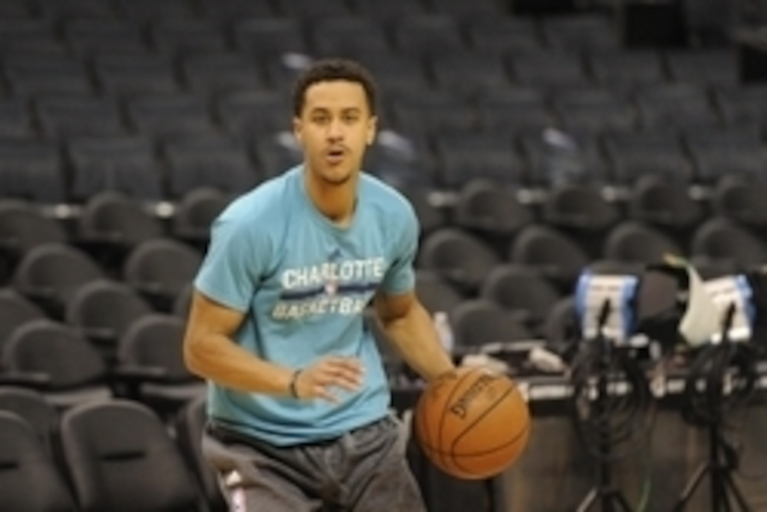 Feb 3, 2016; Charlotte, NC, USA; Charlotte Hornets guard Brian Roberts (22) warms up before the game against the Cleveland Cavaliers at Time Warner Cable Arena. Mandatory Credit: Sam Sharpe-USA TODAY Sports Feb 3, 2016; Charlotte, NC, USA; Charlotte Hornets guard Brian Roberts (22) warms up before the game against the Cleveland Cavaliers at Time Warner Cable Arena. Mandatory Credit: Sam Sharpe-USA TODAY Sports