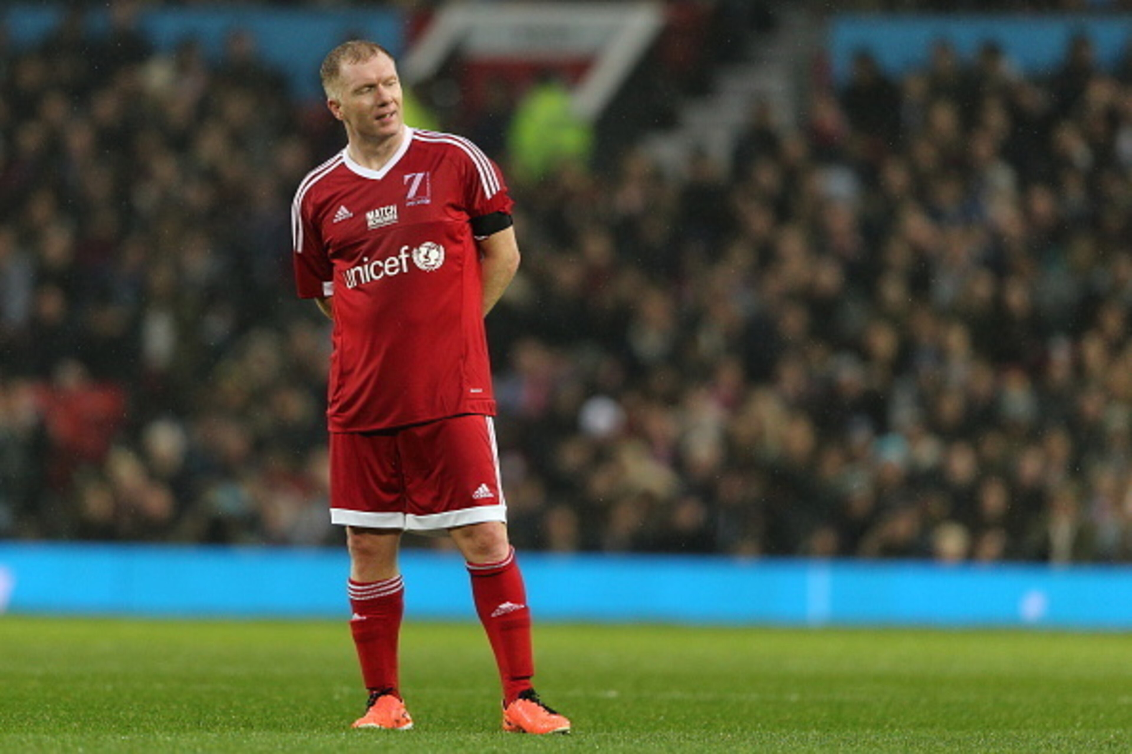 MANCHESTER, ENGLAND - NOVEMBER 14: Paul Scholes of Great Britain and Ireland XI during the David Beckham Match for Children in aid of UNICEF at Old Trafford on November 14, 2015 in Manchester, England. (Photo by Matthew Ashton - AMA/Getty Images) MANCHESTER, ENGLAND - NOVEMBER 14: Paul Scholes of Great Britain and Ireland XI during the David Beckham Match for Children in aid of UNICEF at Old Trafford on November 14, 2015 in Manchester, England. (Photo by Matthew Ashton - AMA/Getty Images)