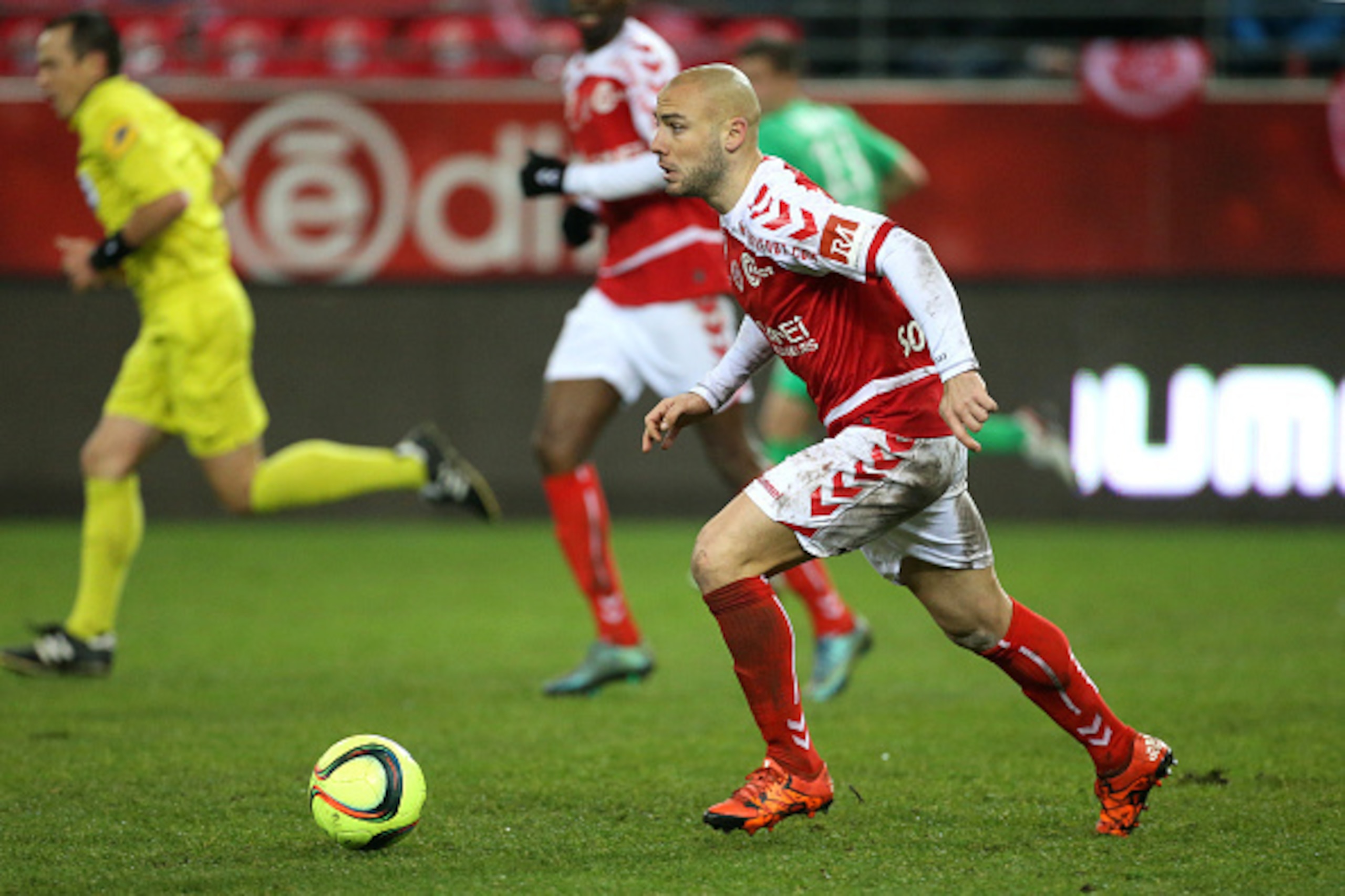 REIMS, FRANCE - JANUARY 24: Jaba Kankava of Stade de Reims in action during the French Ligue 1 match between Stade de Reims and AS Saint-Etienne (ASSE) on January 24, 2016 in Reims, France. (Photo by Jean Catuffe/Getty Images)