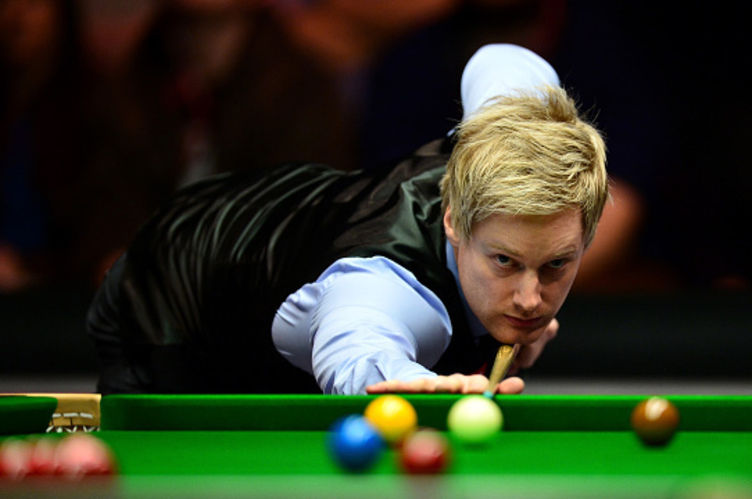 LONDON, ENGLAND - JANUARY 15:  Neil Robertson of Australia plays a shot during his quarter final match against Judd Trump of England during Day Six of The Dafabet Masters at Alexandra Palace on January 15, 2016 in London, England.  (Photo by Dan Mullan/Ge