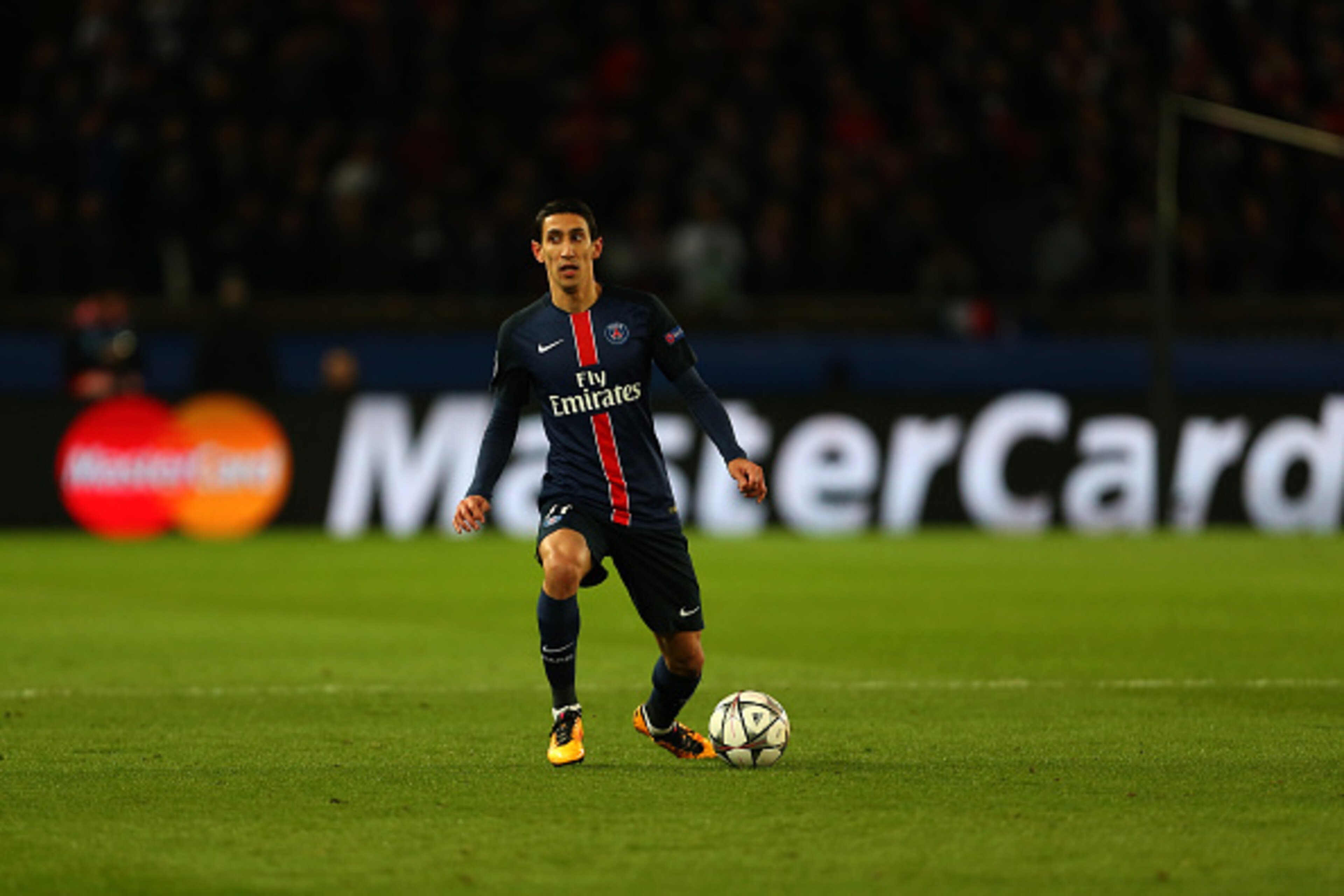 PARIS, FRANCE - FEBRUARY 16 : Angel Di Maria of Paris St Germain during the UEFA Champions League match between Paris Saint-Germain and Chelsea at Parc des Princes on February 16, 2016 in Paris, France. (Photo by Catherine Ivill - AMA/Getty Images)