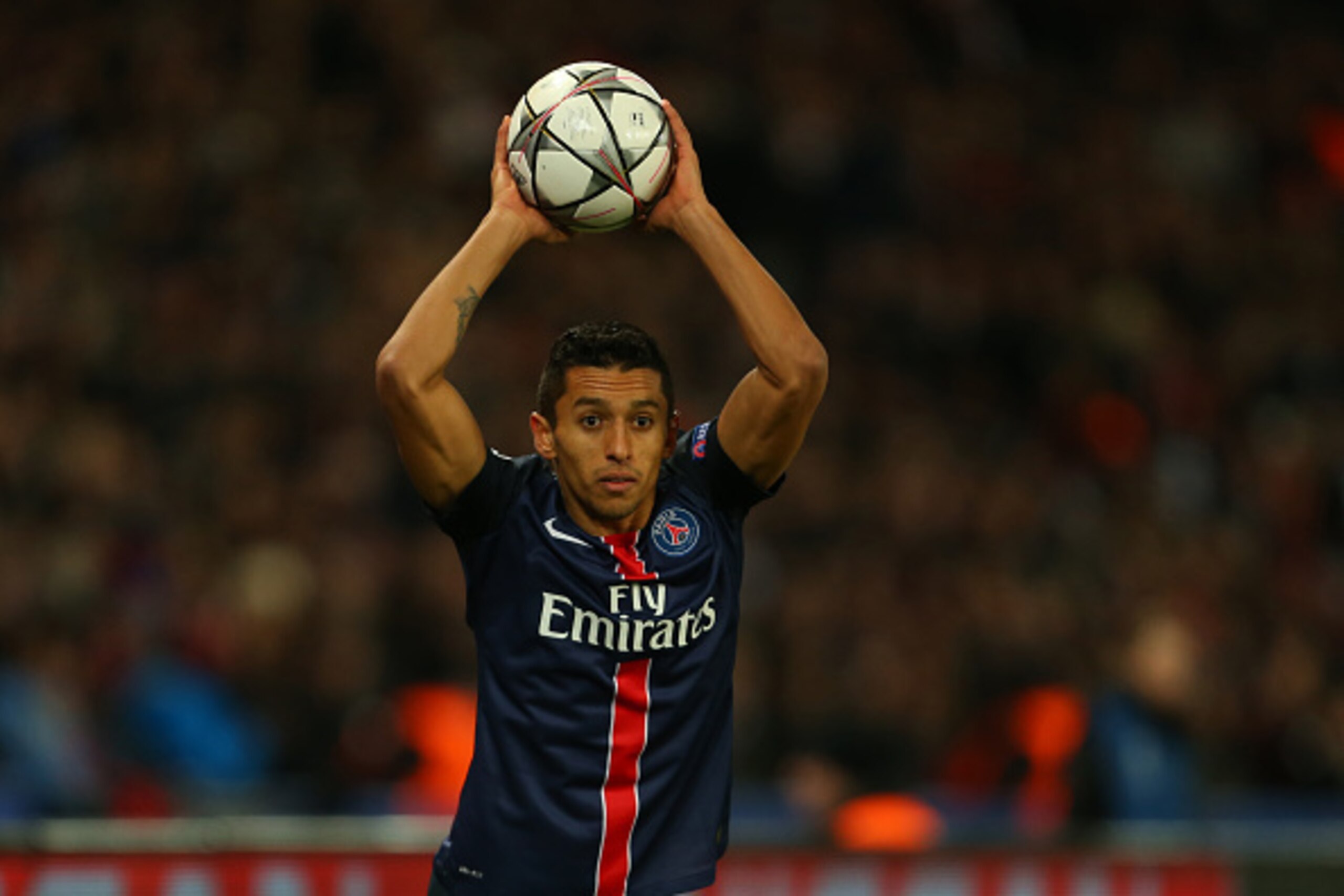 PARIS, FRANCE - FEBRUARY 16 : Marquinhos of Paris St Germain takes a throw in during the UEFA Champions League match between Paris Saint-Germain and Chelsea at Parc des Princes on February 16, 2016 in Paris, France. (Photo by Catherine Ivill - AMA/Getty I PARIS, FRANCE - FEBRUARY 16 : Marquinhos of Paris St Germain takes a throw in during the UEFA Champions League match between Paris Saint-Germain and Chelsea at Parc des Princes on February 16, 2016 in Paris, France. (Photo by Catherine Ivill - AMA/Getty I