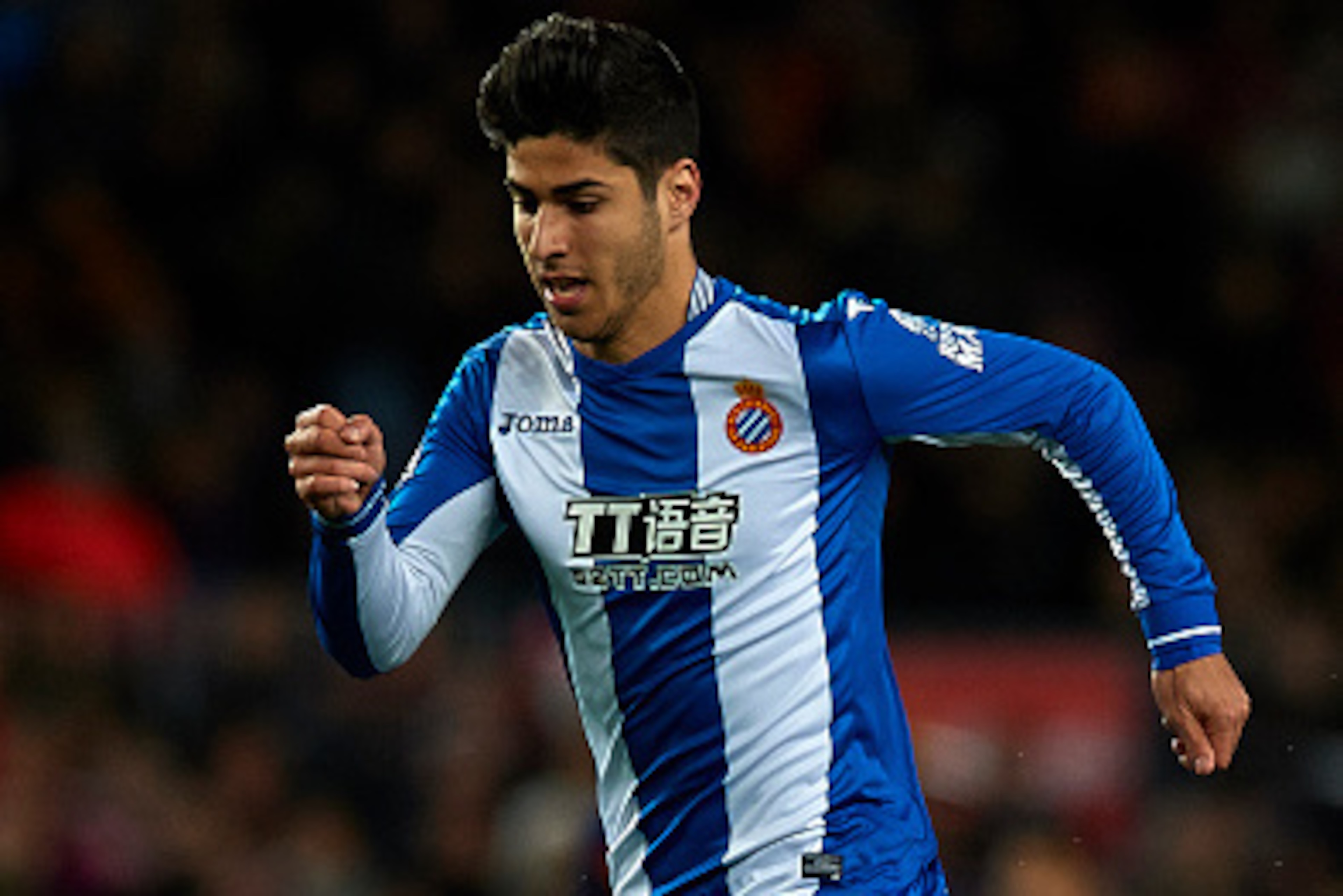 BARCELONA, SPAIN - JANUARY 06:  Marco Asensio of Espanyol runs with the ball during the Copa del Rey Round of 16 match between FC Barcelona and Real CD Espanyol at Camp Nou on January 6, 2016 in Barcelona, Spain.  (Photo by Manuel Queimadelos Alonso/Getty