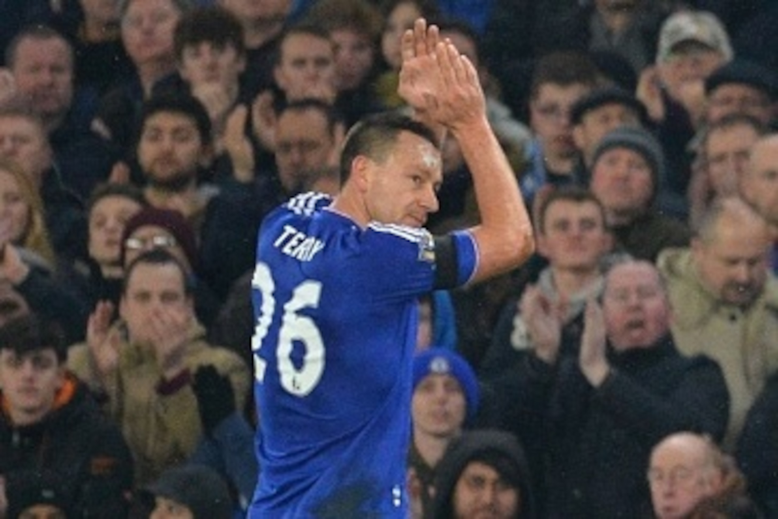 Chelsea's English defender John Terry leaves the pitch after being substituted during the English Premier League football match between Chelsea and Newcastle United at Stamford Bridge in London on February 13, 2016.  / AFP / GLYN KIRK / RESTRICTED TO EDIT