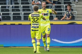 (L-R) Thomas Foket of KAA Gent, Laurent Depoitre of KAA Gent during the Jupiler Pro League match between RSC Anderlecht and KAA Gent on August 9th, 2015 at the Constant Vanden Stockstadion in Brussels, Belgium.(Photo by VI Images via Getty Images)