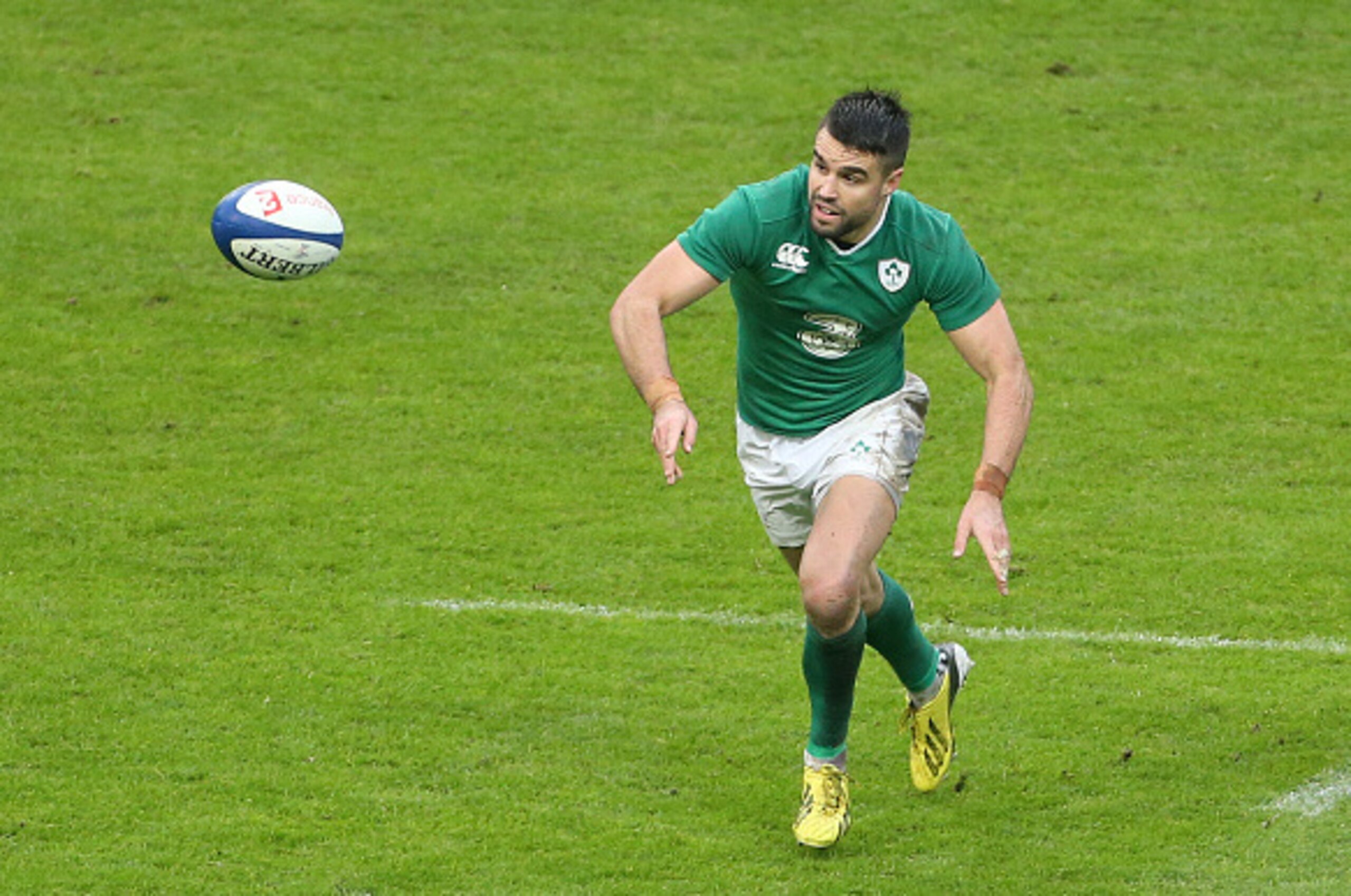 PARIS, FRANCE - FEBRUARY 13: Conor Murray of Ireland in action during the RBS 6 Nations match between France and Ireland at Stade de France on February 13, 2016 in Saint-Denis nearby Paris, France. (Photo by Jean Catuffe/Getty Images)