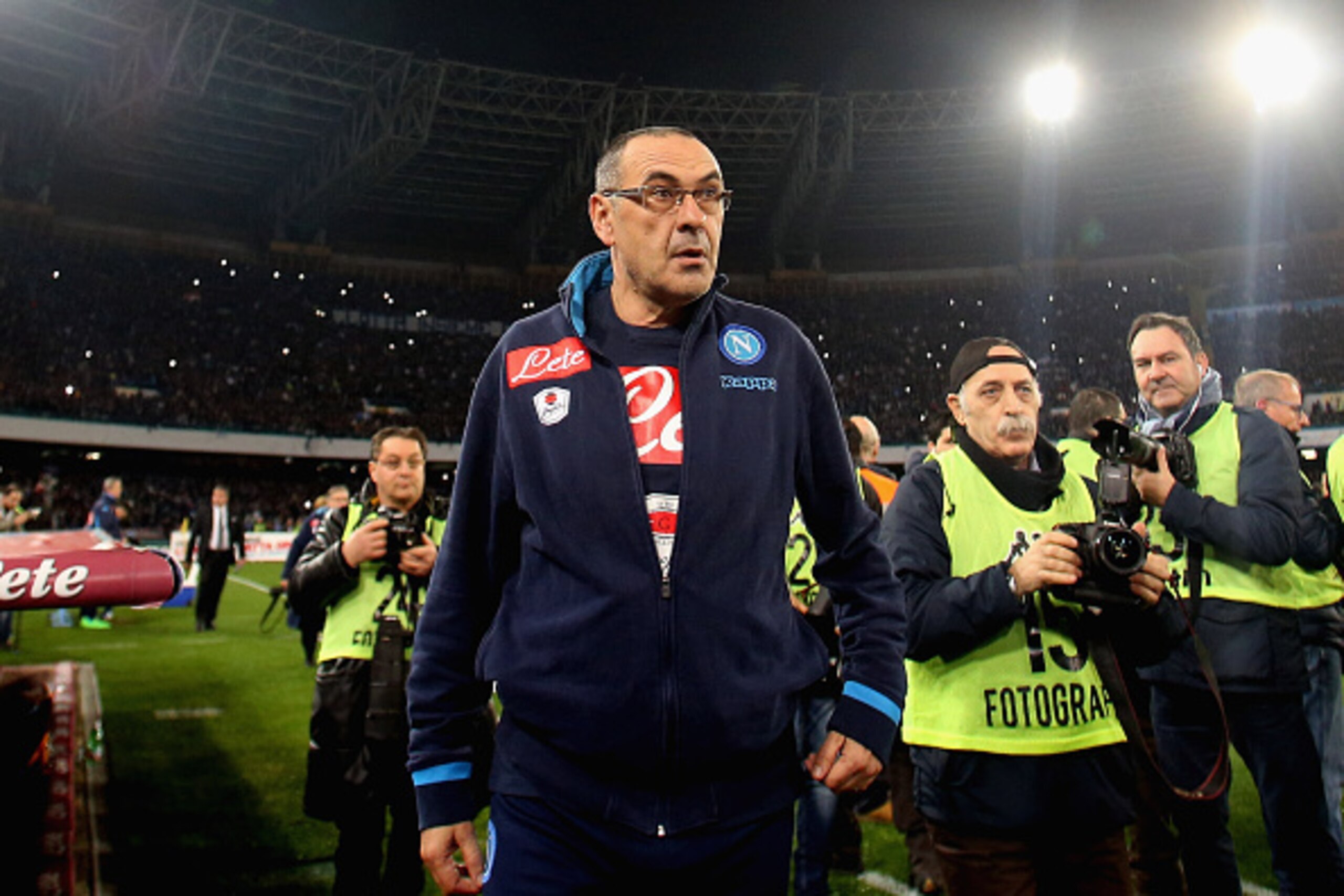 NAPLES, ITALY - FEBRUARY 22:  Head coach of Napoli Maurizio Sarri during the Serie A between SSC Napoli and AC Milan at Stadio San Paolo on February 22, 2016 in Naples, Italy.  (Photo by Maurizio Lagana/Getty Images)