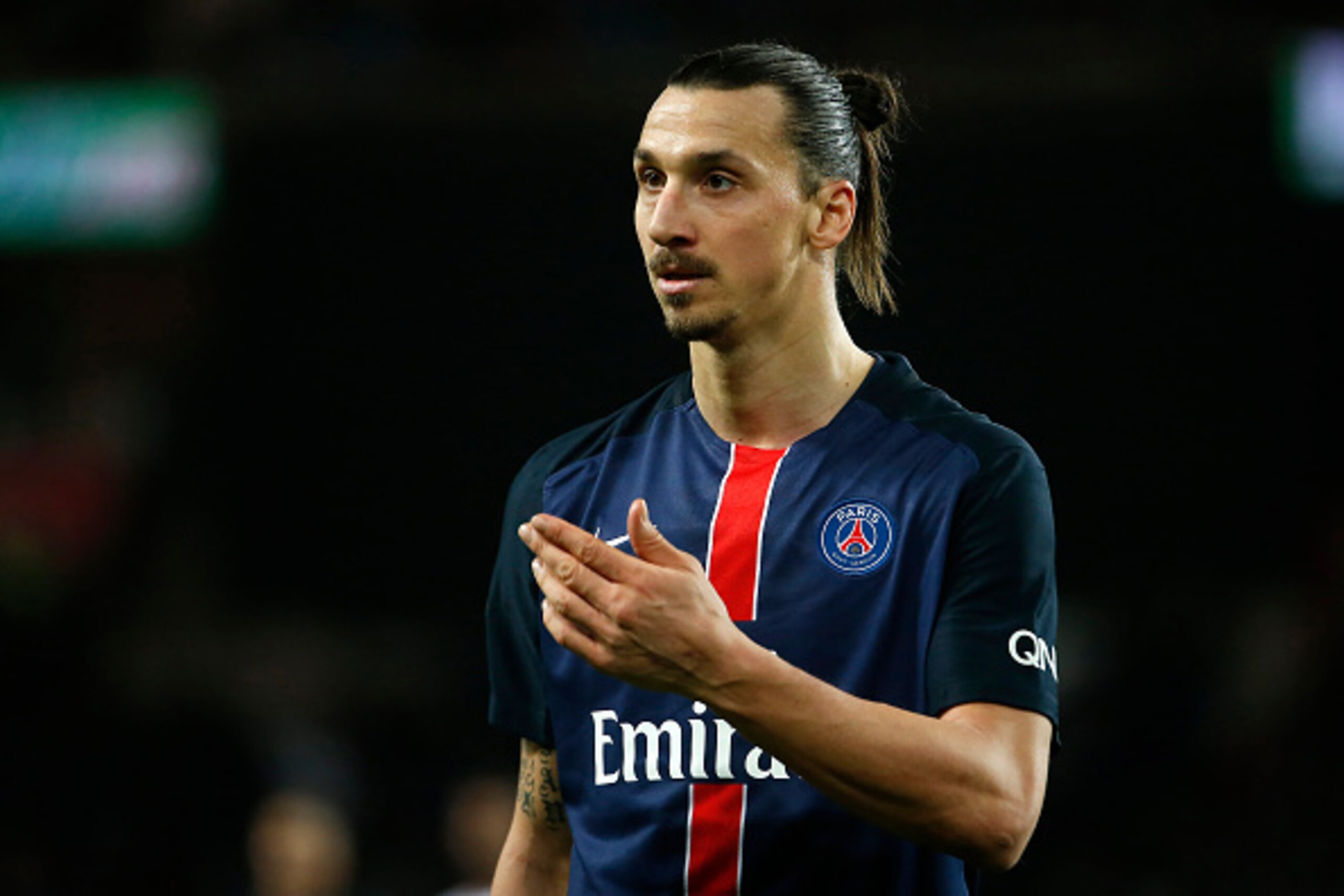 Paris Saint-Germain's Swedish forward Zlatan Ibrahimovic reacts during the French L1 football match between Paris Saint-Germain (PSG) and Reims at the Parc des Princes stadium in Paris on February 20, 2016. AFP PHOTO / THOMAS SAMSON / AFP / THOMAS SAMSON Paris Saint-Germain's Swedish forward Zlatan Ibrahimovic reacts during the French L1 football match between Paris Saint-Germain (PSG) and Reims at the Parc des Princes stadium in Paris on February 20, 2016. AFP PHOTO / THOMAS SAMSON / AFP / THOMAS SAMSON