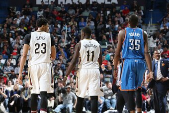 NEW ORLEANS, LA - FEBRUARY 25: Anthony Davis #23, Jrue Holiday #11 of the New Orleans Pelicans and Kevin Durant #35 of the Oklahoma City Thunder during the game on February 25, 2016 at Smoothie King Center in New Orleans, Louisiana. NOTE TO USER: User exp