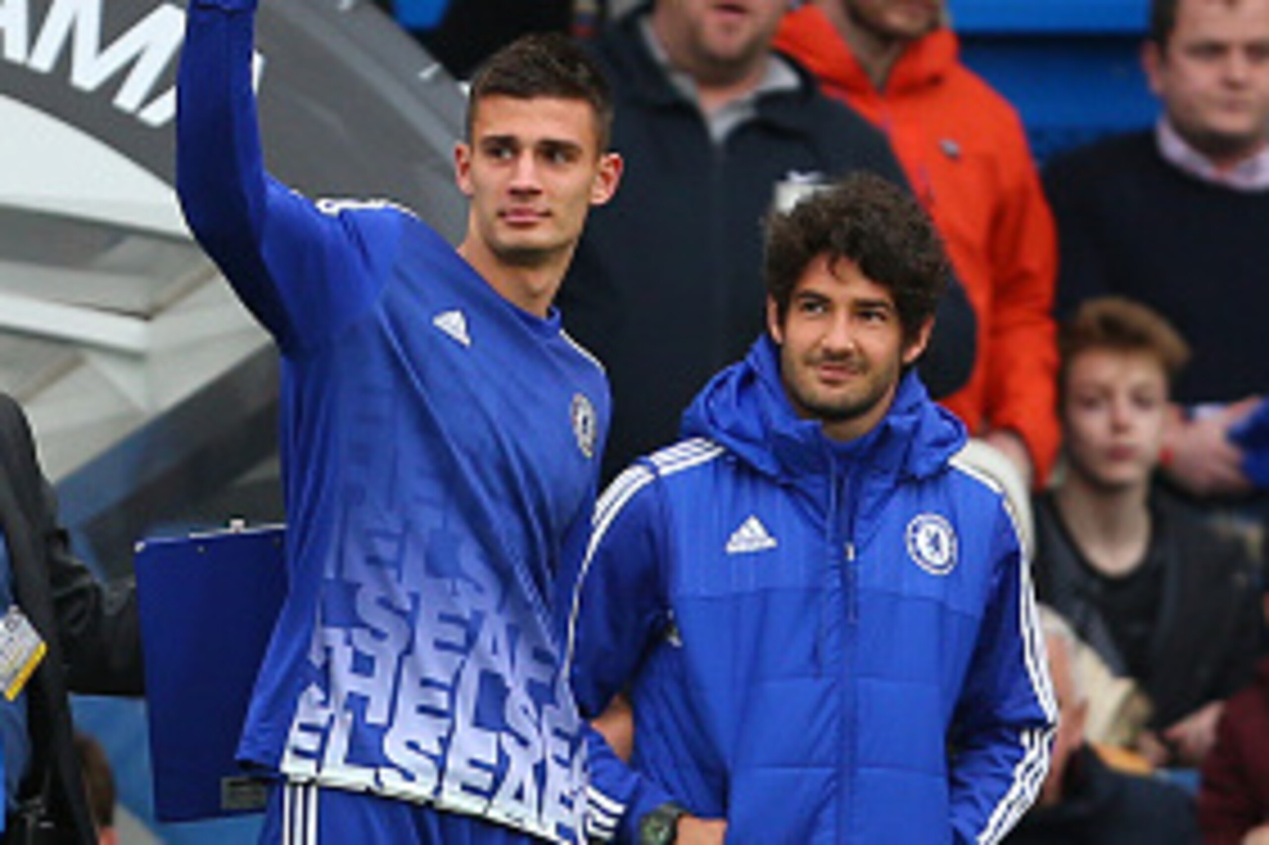 LONDON, ENGLAND - FEBRUARY 21 : New signings and Matt Miazga and Alexandre Pato of Chelsea are presented to the crowd before the Emirates FA Cup match between Chelsea and Manchester City at Stamford Bridge on February 21, 2016 in London, England. (Photo LONDON, ENGLAND - FEBRUARY 21 : New signings and Matt Miazga and Alexandre Pato of Chelsea are presented to the crowd before the Emirates FA Cup match between Chelsea and Manchester City at Stamford Bridge on February 21, 2016 in London, England. (Photo