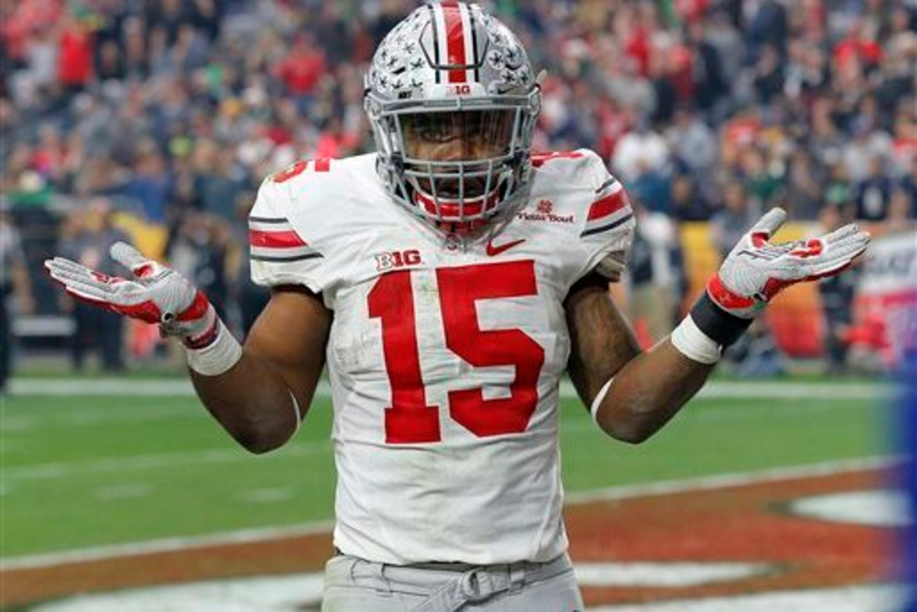 Ohio State's Ezekiel Elliott would find a familiar face in RB coach Stan Drayton if he was drafted by the Chicago Bears.