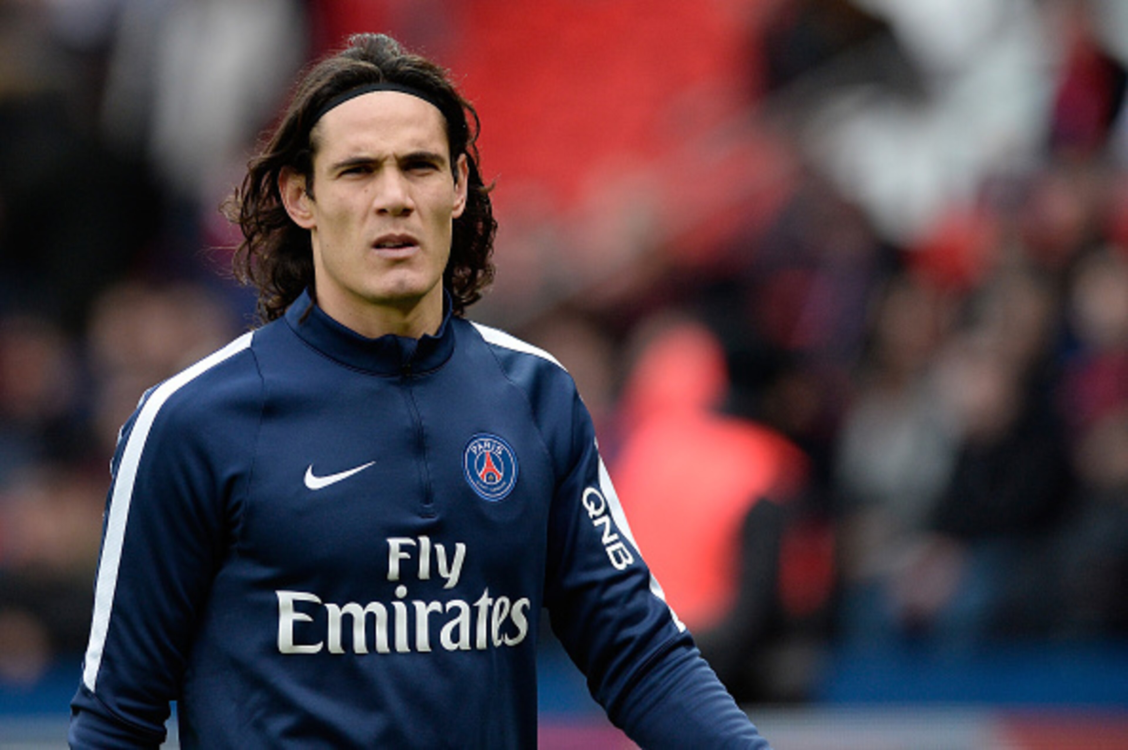PARIS, FRANCE - FEBRUARY 20:  Edinson Cavani of Paris Saint-Germain reacts during warmup before the Ligue 1 game between Paris Saint-Germain and Stade de Reims at Parc des Princes on February 20, 2016 in Paris, France.  (Photo by Aurelien Meunier/Getty Im