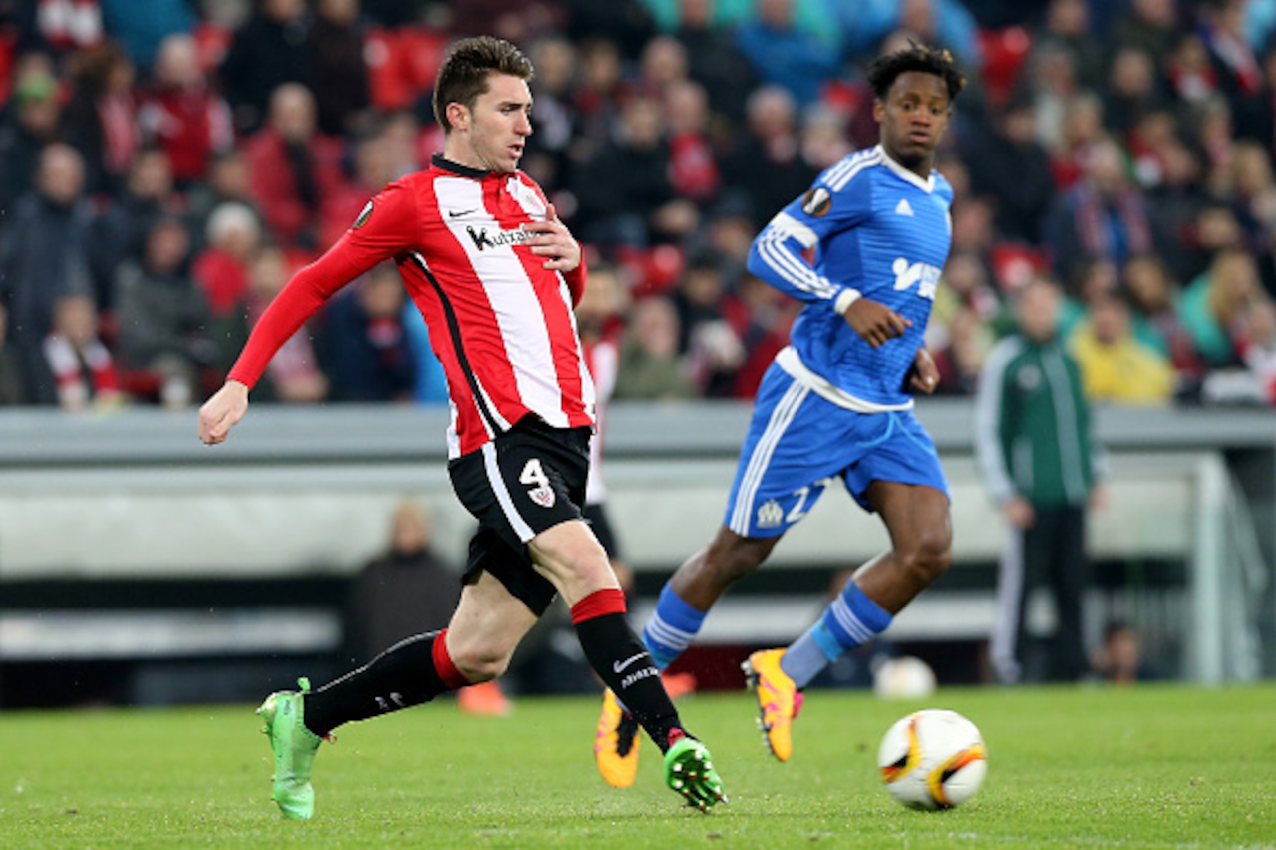 BILBAO, SPAIN - FEBRUARY 25: Aymeric Laporte of Bilbao in action during the UEFA Europa League Football round of 32 second leg match between Athletic Bilbao and Olympique de Marseille at San Mames on February 25, 2016 in Bilbao, Spain.  (Photo by Romain P