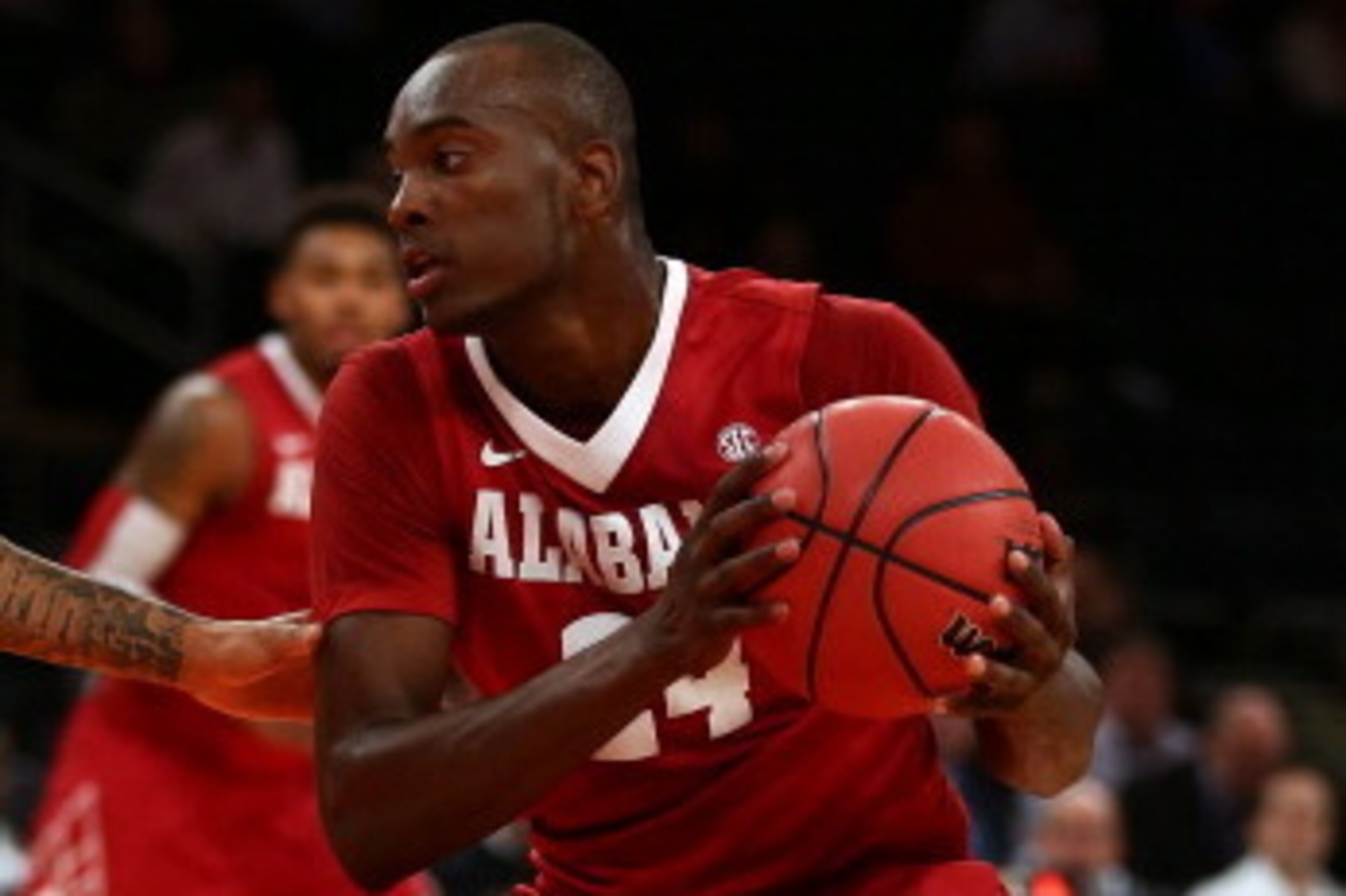 NEW YORK, NY - NOVEMBER 15: Devonta Pollard #24 of the Alabama Crimson Tide heads for the net in the first half against the Oregon State Beavers during the 2012 2K Sports Classic on November 15, 2012 at Madison Square Garden in New York City. (Photo by NEW YORK, NY - NOVEMBER 15: Devonta Pollard #24 of the Alabama Crimson Tide heads for the net in the first half against the Oregon State Beavers during the 2012 2K Sports Classic on November 15, 2012 at Madison Square Garden in New York City. (Photo by