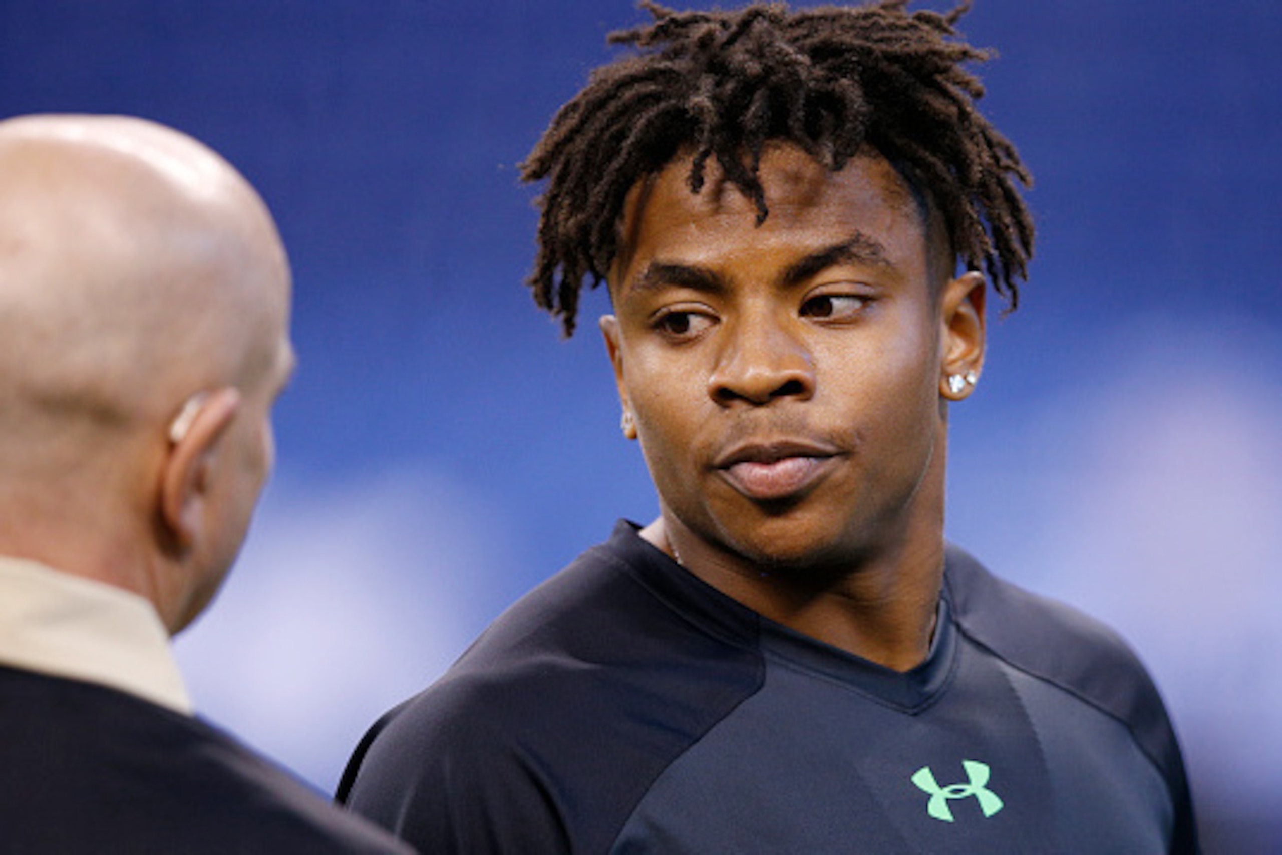 INDIANAPOLIS, IN - FEBRUARY 29: Defensive back Vernon Hargreaves of Florida listens to a coach during the 2016 NFL Scouting Combine at Lucas Oil Stadium on February 29, 2016 in Indianapolis, Indiana. (Photo by Joe Robbins/Getty Images)