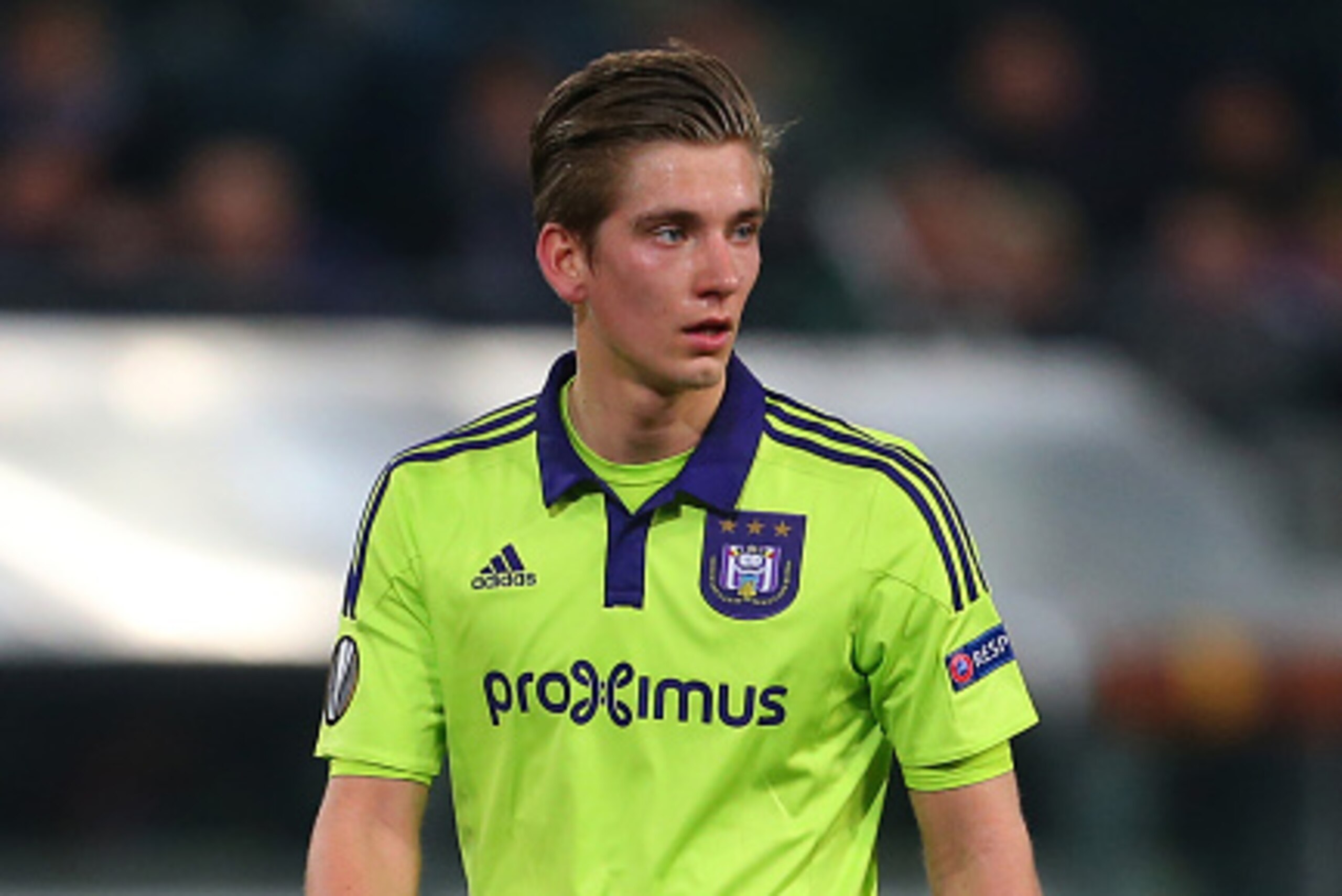 BRUSSELS, BELGIUM - FEBRUARY 18: Dennis Praet of Anderlecht during the UEFA Europa League match between Anderlecht and Olympiakos FC at Constant Vanden Stock Stadium on February 18, 2016 in Brussels, Belgium. (Photo by Catherine Ivill - AMA/Getty Images) BRUSSELS, BELGIUM - FEBRUARY 18: Dennis Praet of Anderlecht during the UEFA Europa League match between Anderlecht and Olympiakos FC at Constant Vanden Stock Stadium on February 18, 2016 in Brussels, Belgium. (Photo by Catherine Ivill - AMA/Getty Images)