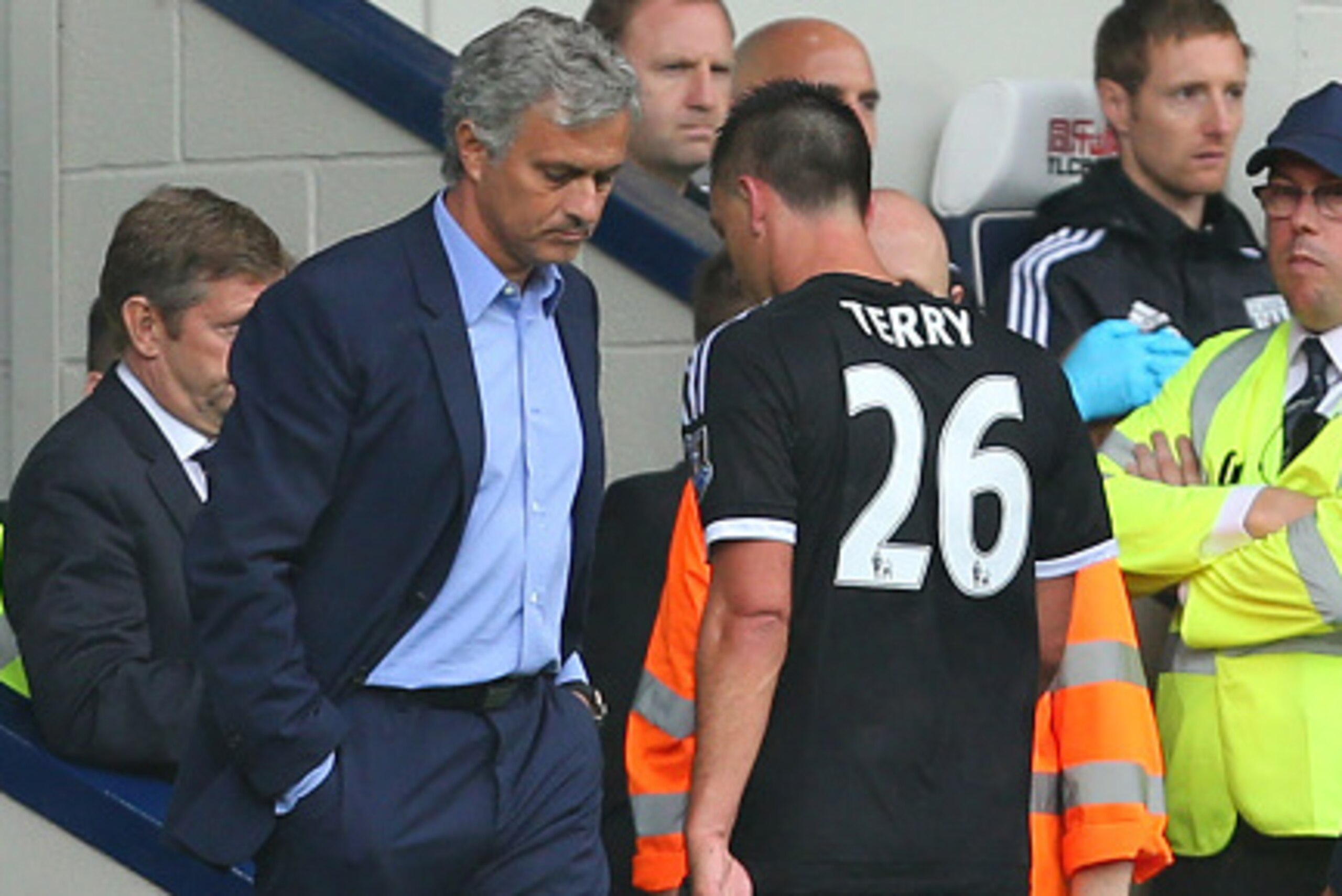 WEST BROMWICH, ENGLAND - AUGUST 23:  John Terry of Chelsea walks past Jose Mourinho Manager of Chelsea after he is sent off during the Barclays Premier League match between West Bromwich Albion and Chelsea on August 23, 2015 in West Bromwich, United Kingd