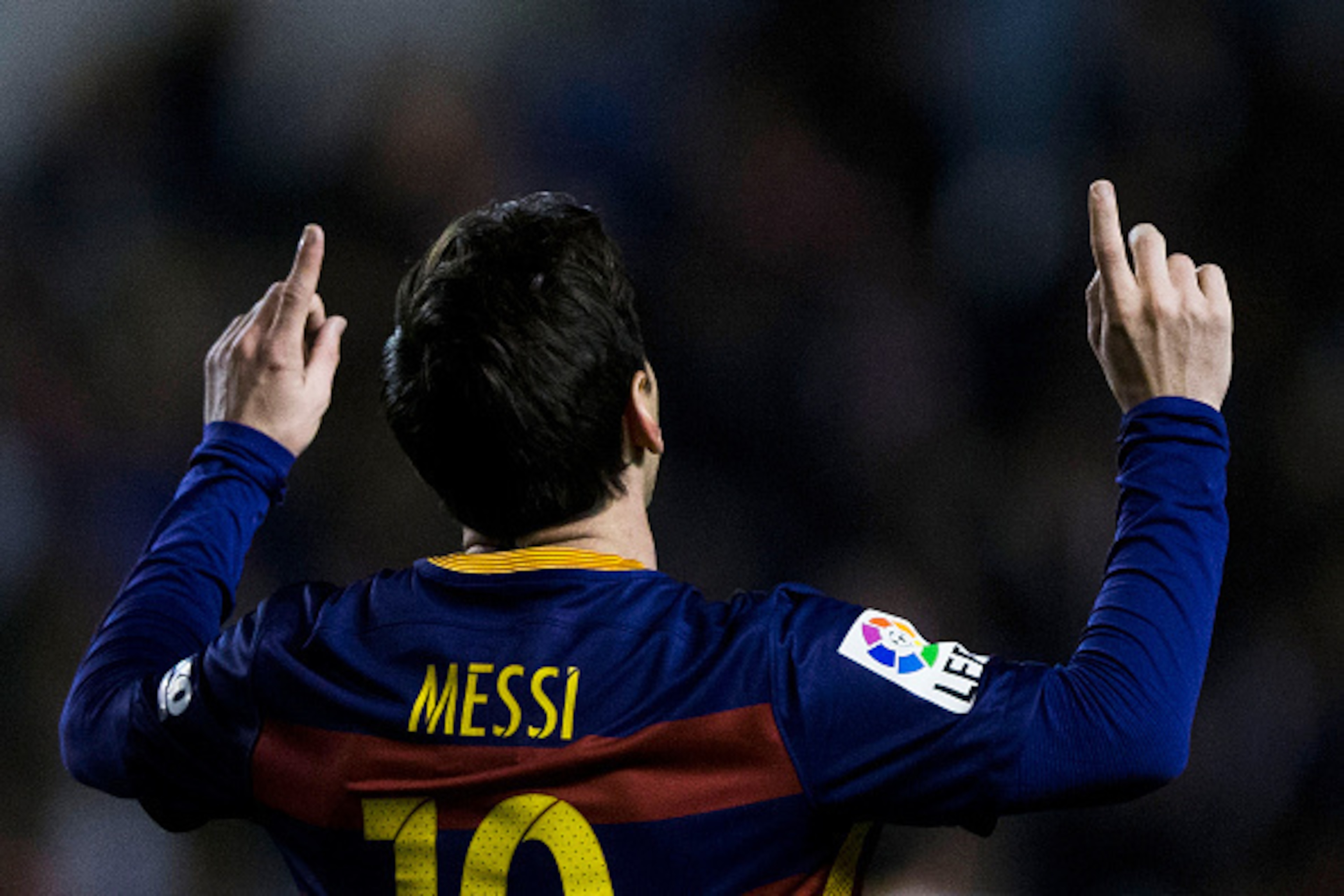 MADRID, SPAIN - MARCH 03:  Lionel Messi of FC Barcelona celebrates scoring their second goal during the La Liga match between Rayo Vallecano de Madrid and FC Barcelona at Estadio de Vallecas on March 3, 2016 in Madrid, Spain.  (Photo by Gonzalo Arroyo Mor