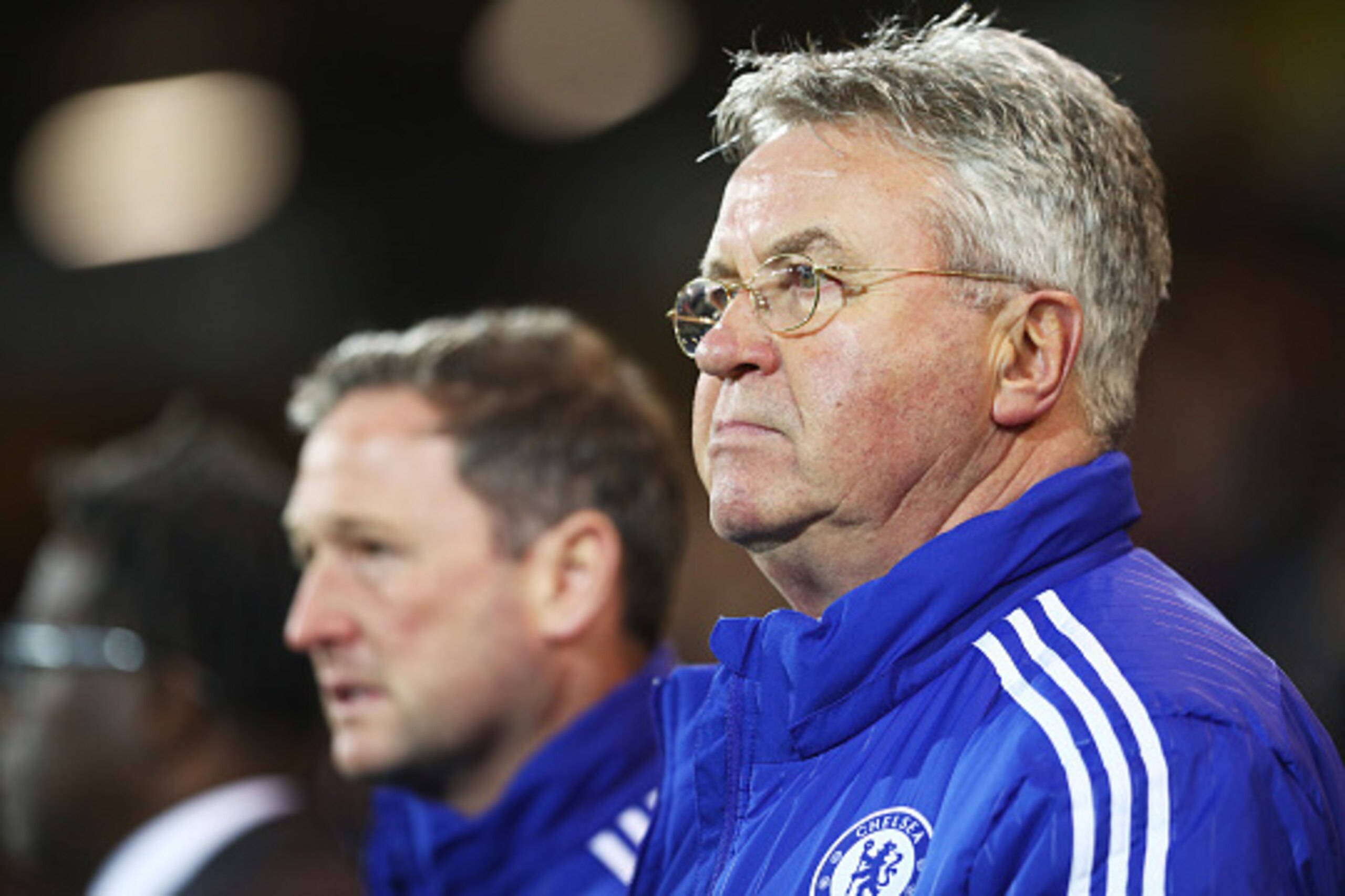 NORWICH, ENGLAND - MARCH 01: Guus Hiddink interim manager of Chelsea and Steve Holland assistant coach are seen prior to the Barclays Premier League match between Norwich City and Chelsea at Carrow Road on March 1, 2016 in Norwich, England. (Photo by Ju NORWICH, ENGLAND - MARCH 01: Guus Hiddink interim manager of Chelsea and Steve Holland assistant coach are seen prior to the Barclays Premier League match between Norwich City and Chelsea at Carrow Road on March 1, 2016 in Norwich, England. (Photo by Ju