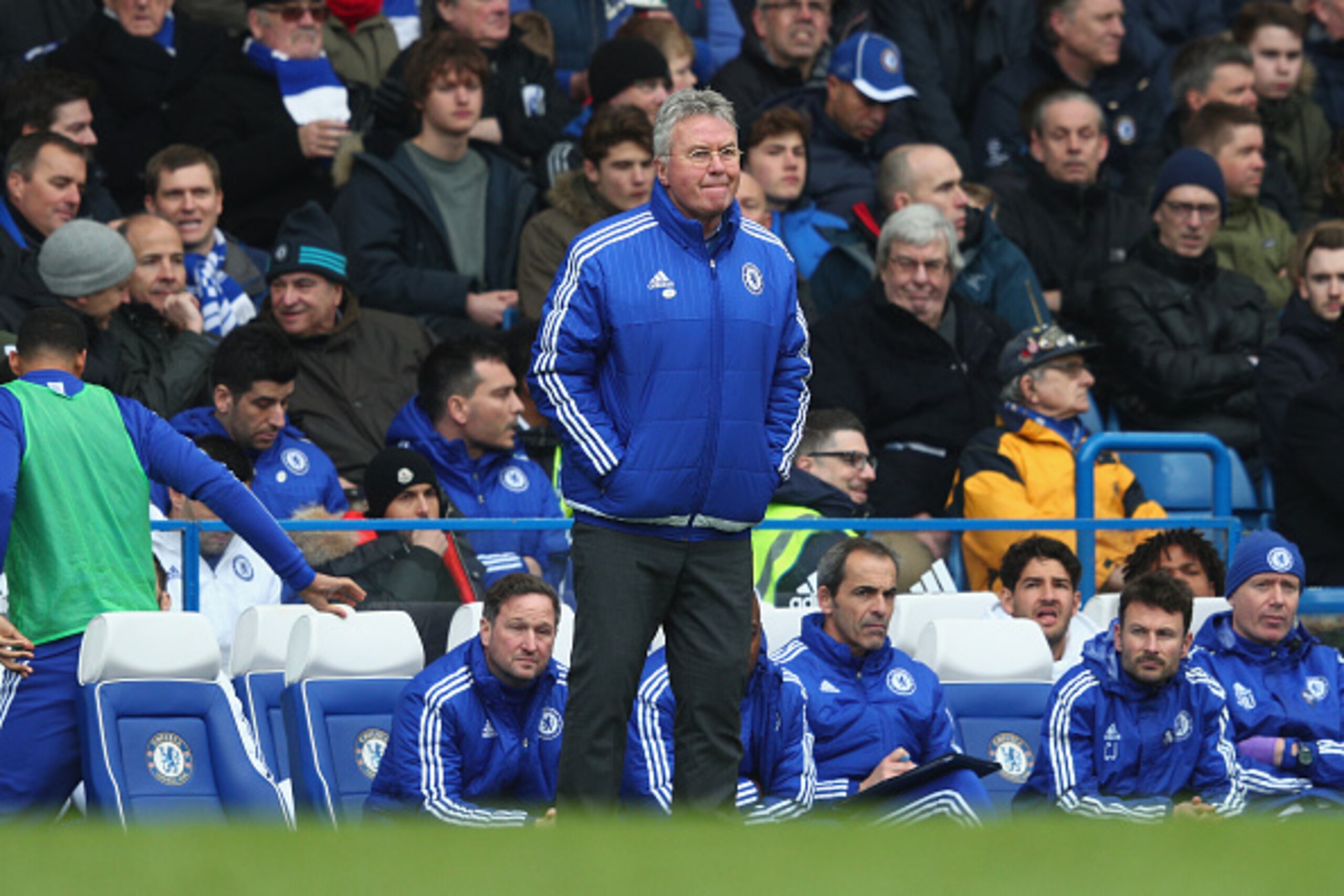 LONDON, ENGLAND - MARCH 05: Guus Hiddink interim manager of Chelsea looks on during the Barclays Premier League match between Chelsea and Stoke City at Stamford Bridge on March 5, 2016 in London, England.  (Photo by Clive Mason/Getty Images)
