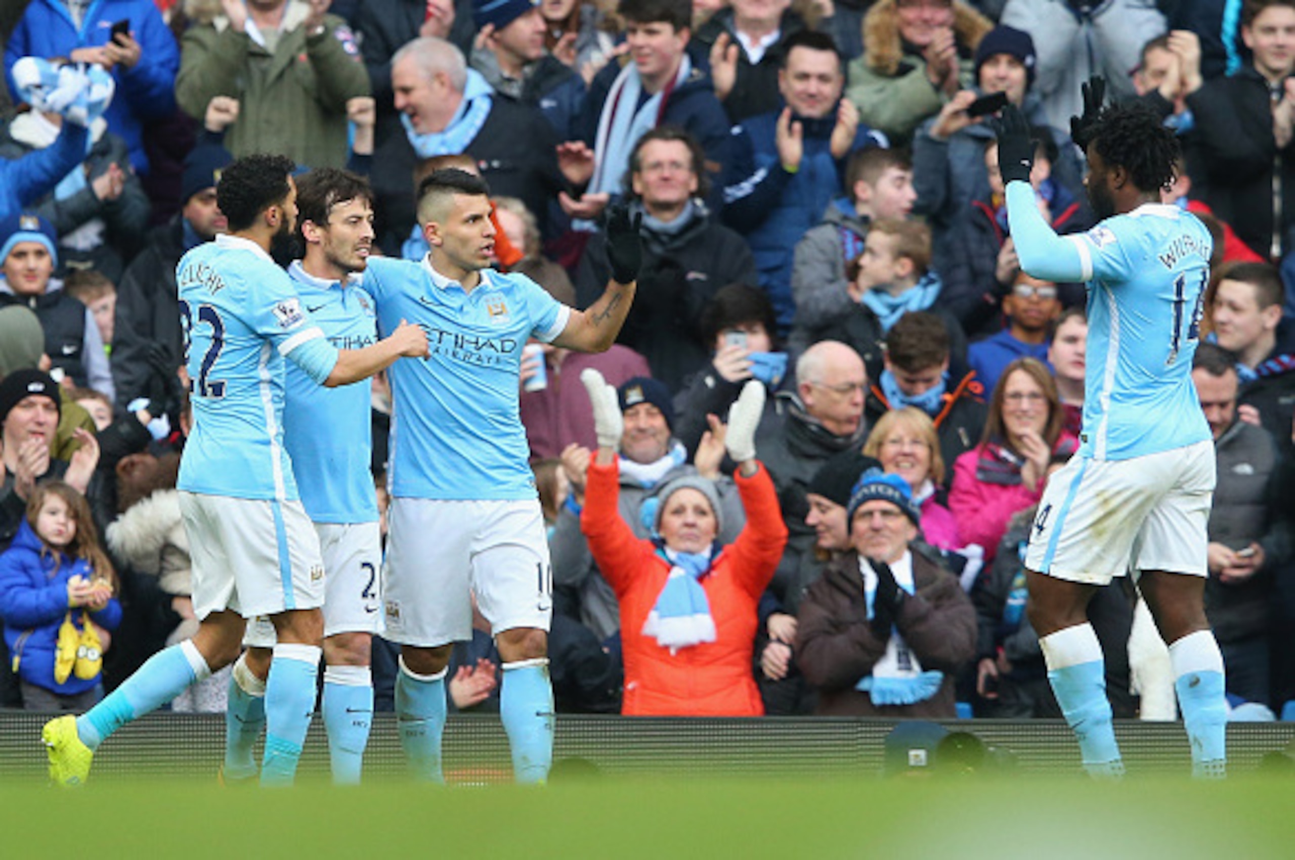MANCHESTER, ENGLAND - MARCH 05:  Sergio Aguero (3rd L) of Manchester City celebrates scoring his team's third goal with his team mates during the Barclays Premier League match between Manchester City and Aston Villa at Etihad Stadium on March 5, 2016 in M