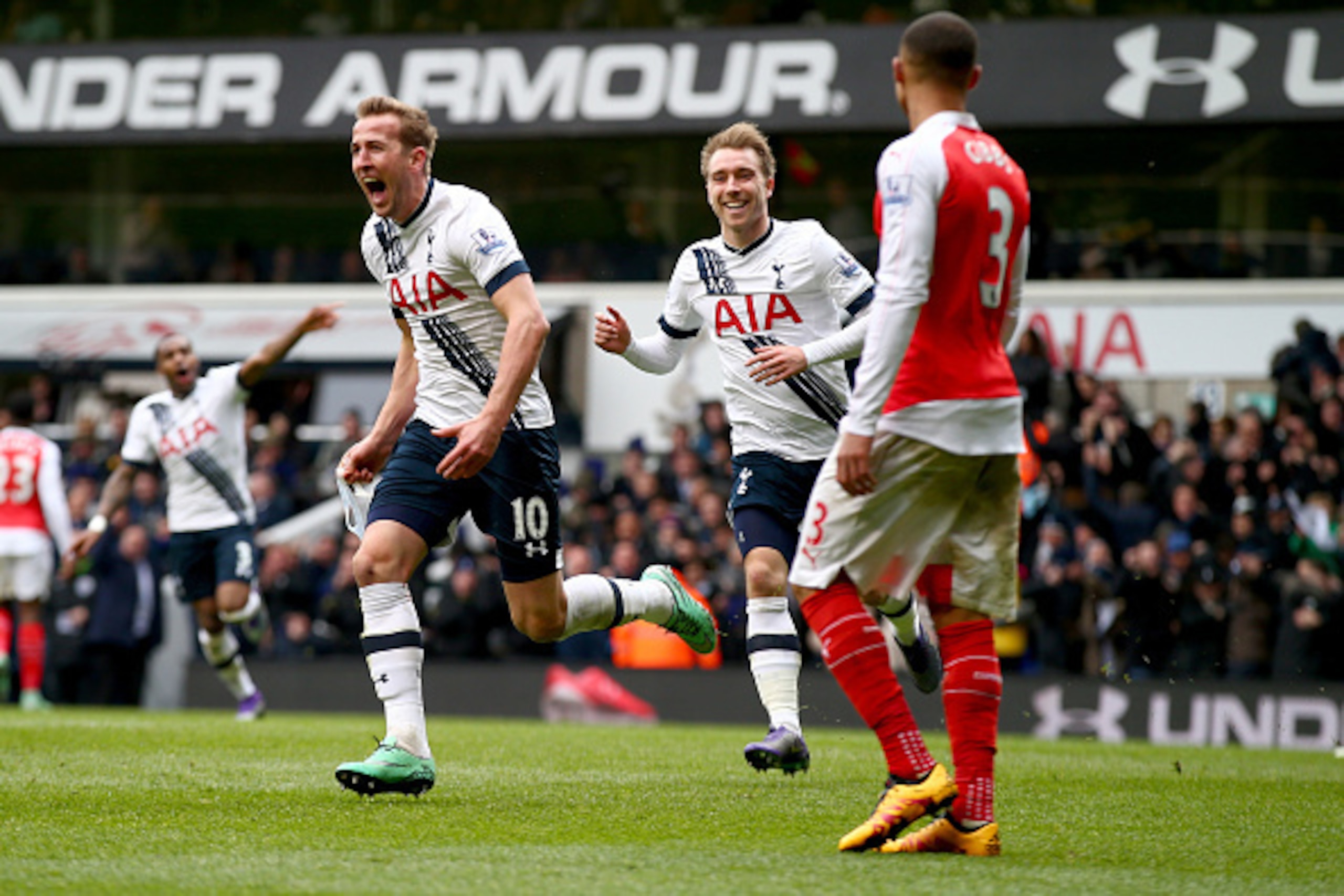 LONDON, ENGLAND - MARCH 05:  Harry Kane of Tottenham Hotspur celebrates his goal during the Barclays Premier League match between Tottenham Hotspur and Arsenal at White Hart Lane on March 5, 2016 in London, England.  (Photo by Clive Rose/Getty Images)