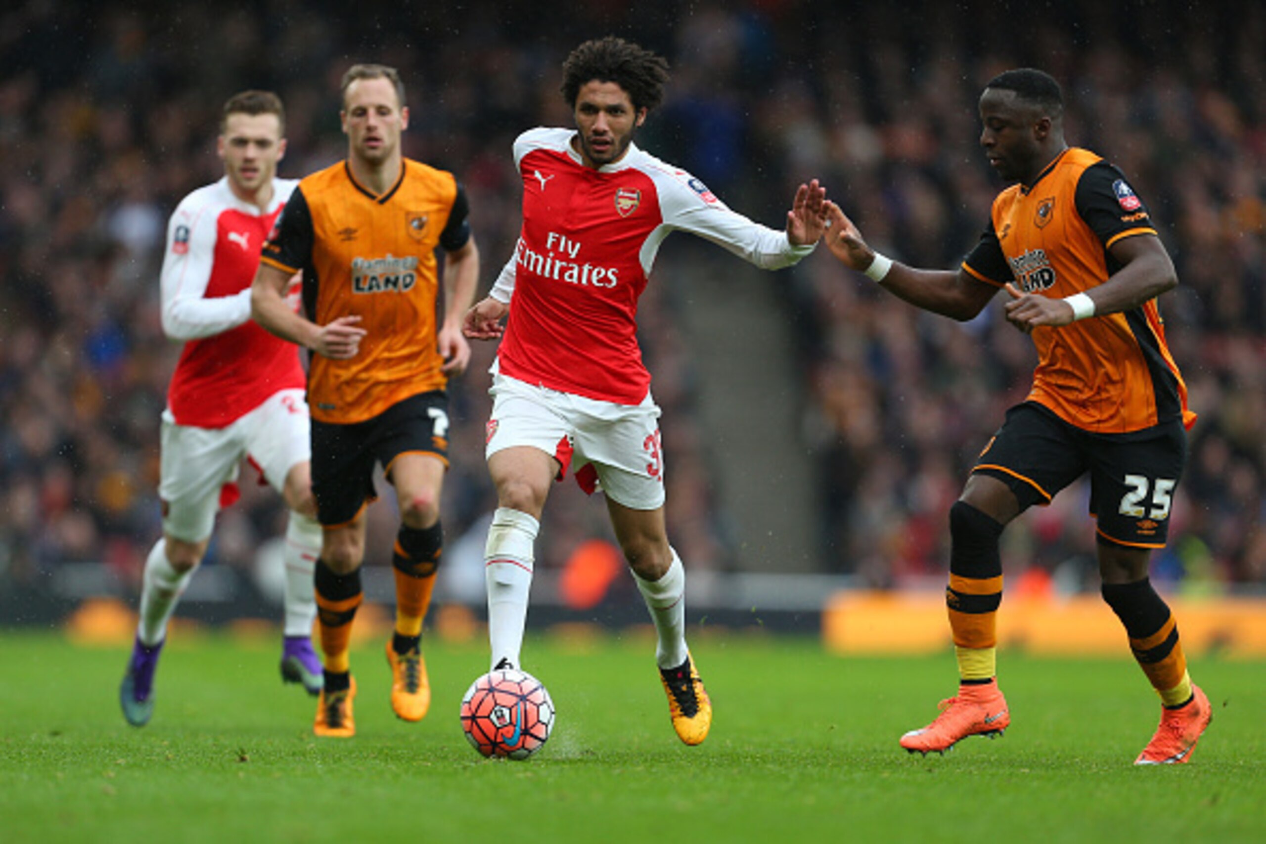 LONDON, ENGLAND - FEBRUARY 20 :  Mohamed Elneny of Arsenal in action during the Emirates FA Cup match between Arsenal and Hull City at the Emirates Stadium on February 20, 2016 in London, England.  (Photo by Catherine Ivill - AMA/Getty Images)