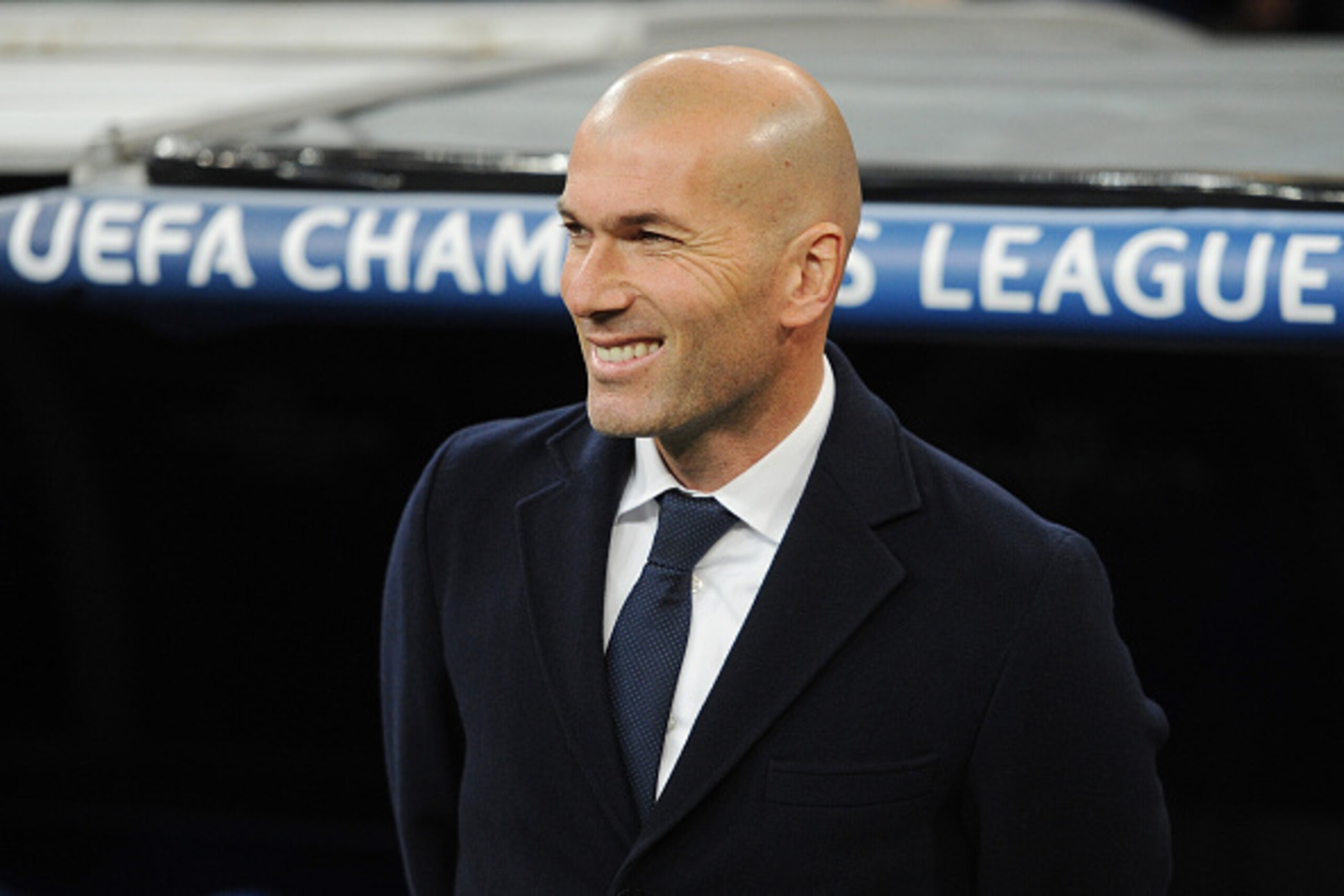 MADRID, SPAIN - MARCH 08:  Zinedine Zidane, coach of Real Madrid looks on during the UEFA Champions League Round of 16 Second Leg match between Real Madrid and Roma at Estadio Santiago Bernabeu on March 8, 2016 in Madrid, Spain.  (Photo by Denis Doyle/Get