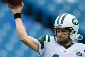 ORCHARD PARK, NY - JANUARY 03:  Ryan Fitzpatrick #14 of the New York Jets warms up before the game against the Buffalo Bills on January 3, 2016 at Ralph Wilson Stadium in Orchard Park, New York.  Buffalo Bills defeat New York Jets 22-17.  (Photo by Brett 