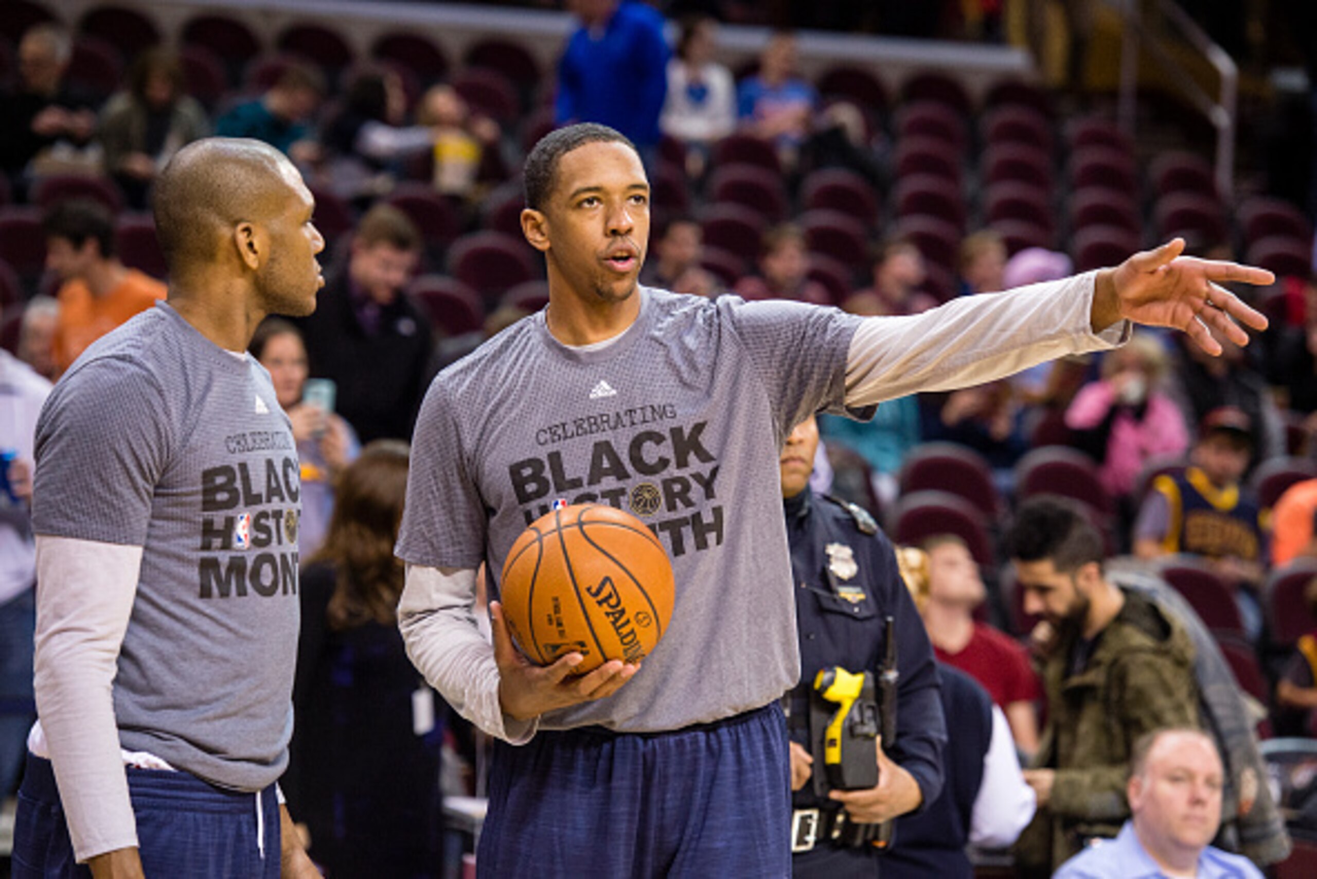 CLEVELAND, OH - FEBRUARY 22: James Jones #1 of the Cleveland Cavaliers talks to Channing Frye #9 prior to the game against the Detroit Pistons at Quicken Loans Arena on February 22, 2016 in Cleveland, Ohio. NOTE TO USER: User expressly acknowledges and ag