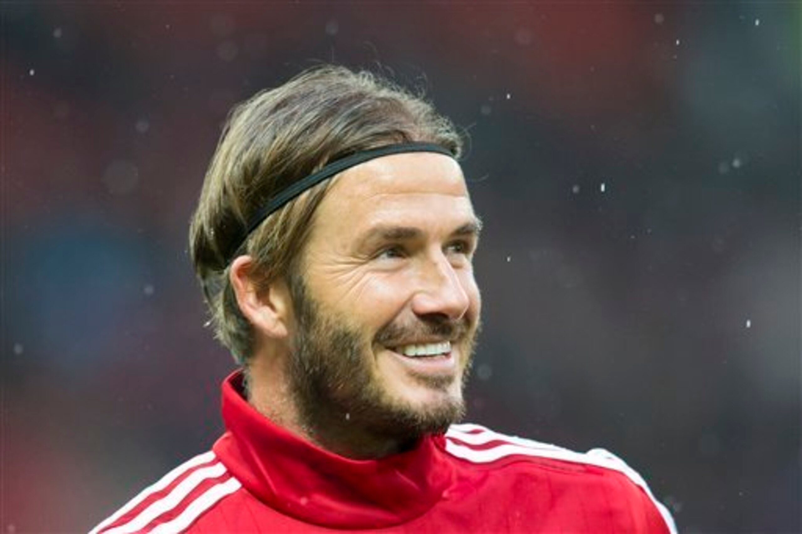 Beckham was invited to Stamford Bridge as a guest by former club PSG. Beckham was invited to Stamford Bridge as a guest by former club PSG.