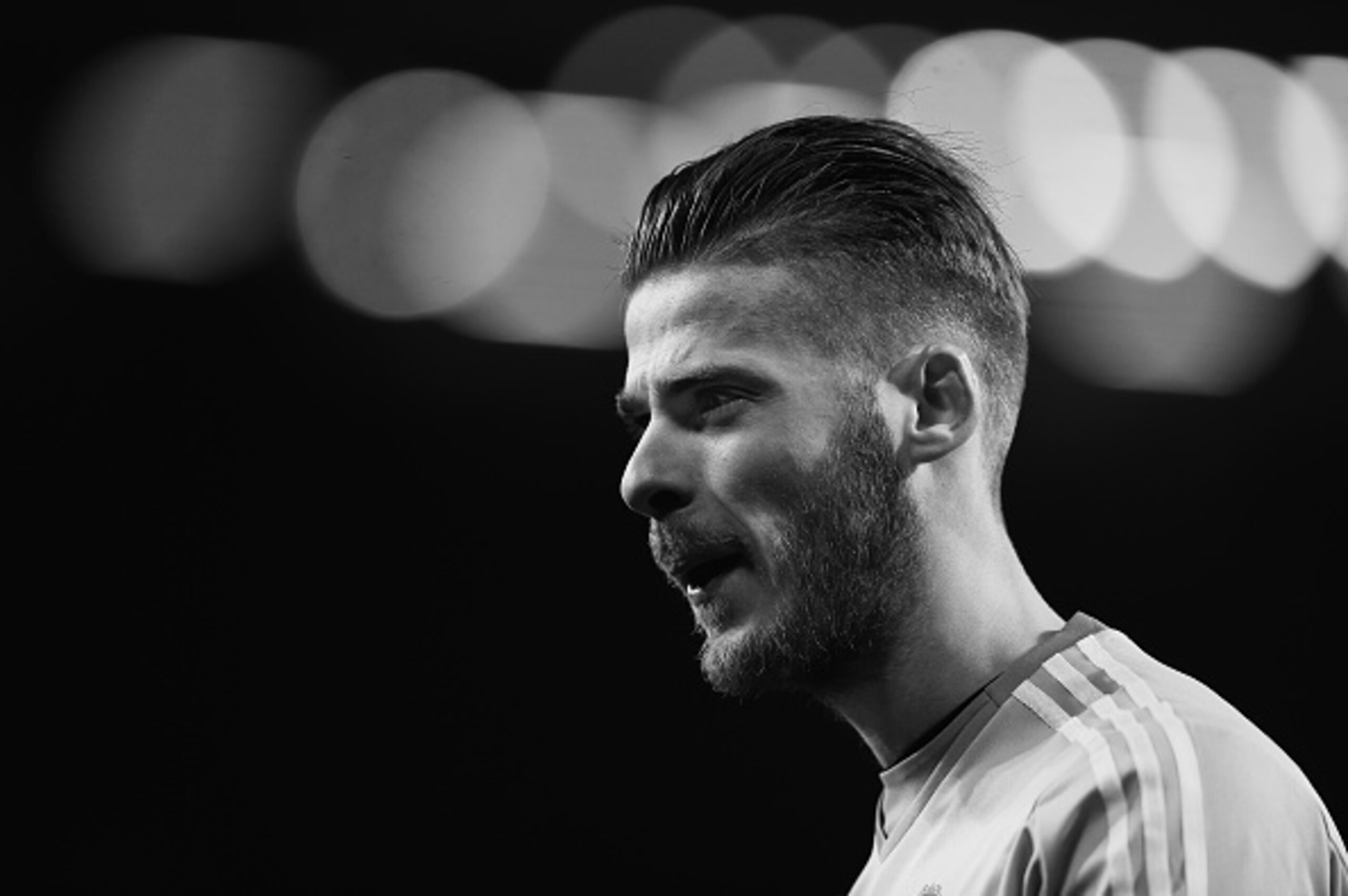 MANCHESTER, ENGLAND - MARCH 02: David de Gea of Manchester United looks on during the Barclays Premier League match between Manchester United and Watford at Old Trafford on March 2, 2016 in Manchester, England.  (Photo by Laurence Griffiths/Getty Images)