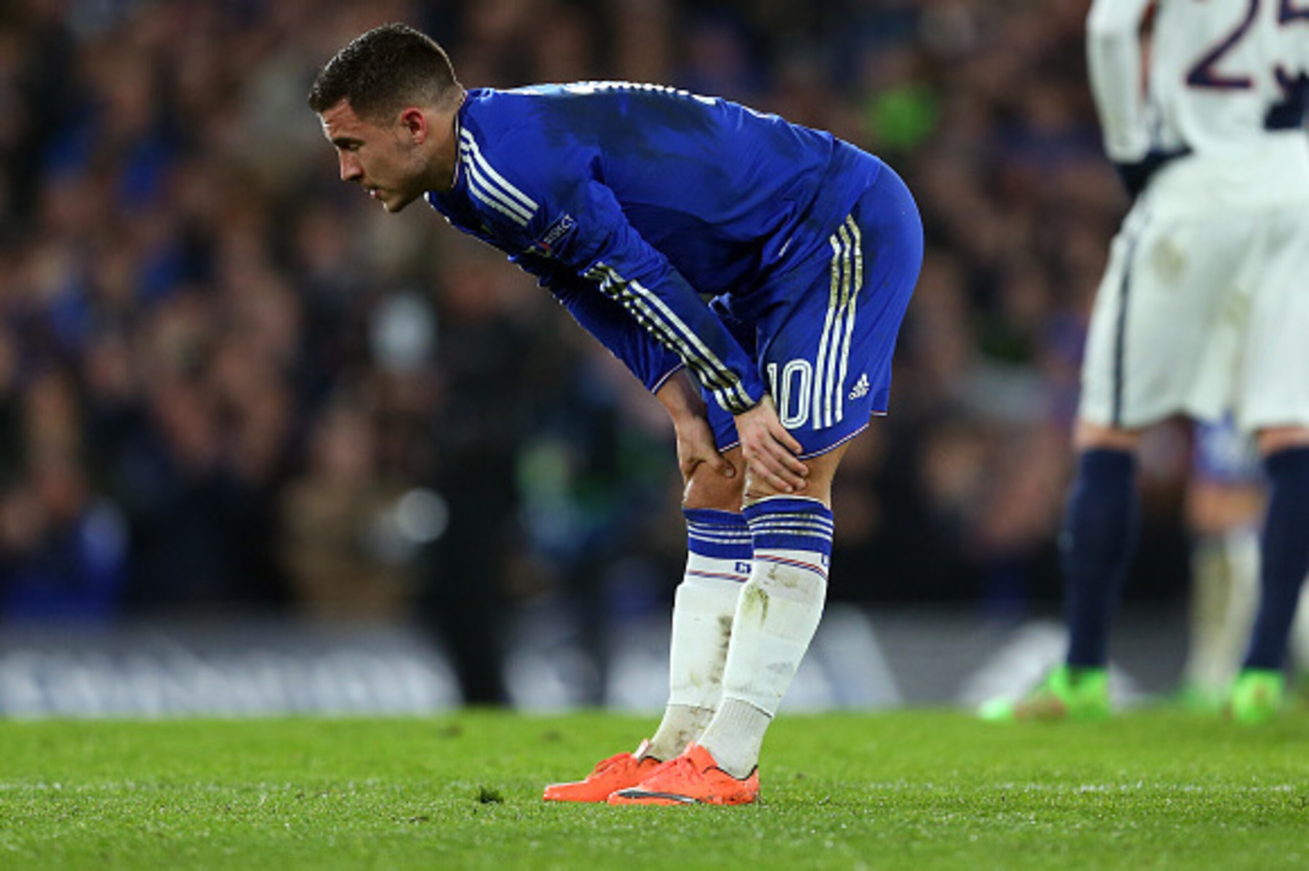 LONDON, ENGLAND - MARCH 09:  Eden Hazard of Chelsea has a rest during the UEFA Champions League match between Chelsea and Paris Saint-Germain at Stamford Bridge on March 9, 2016 in London, United Kingdom.  (Photo by Catherine Ivill - AMA/Getty Images)