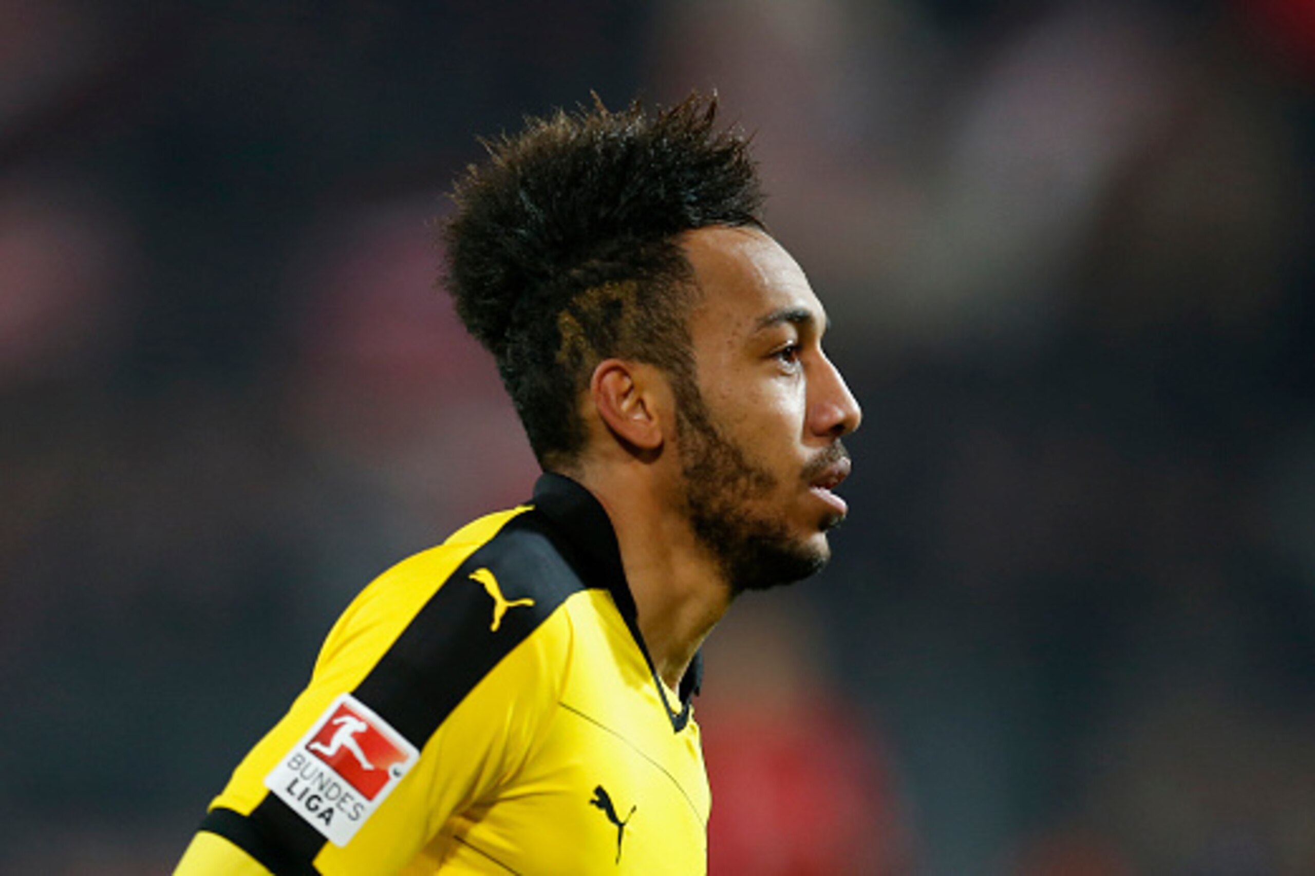 DORTMUND, GERMANY - MARCH 05:  Pierre-Emerick Aubameyang of Borussia Dortmund looks on during the Bundesliga match between Borussia Dortmund and FC Bayern Muenchen at Signal Iduna Park on March 5, 2016 in Dortmund, Germany.bs  (Photo by Boris Streubel/Get