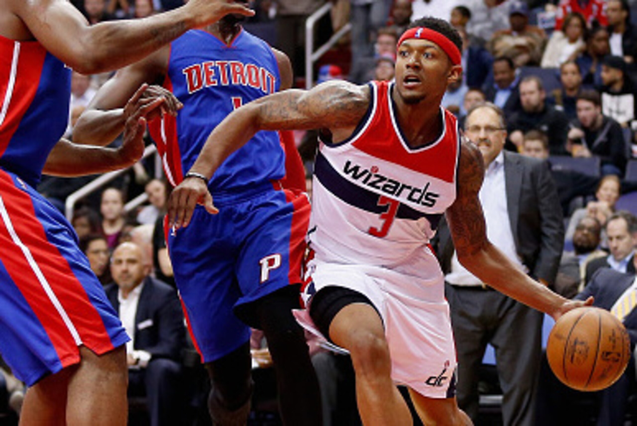 WASHINGTON, DC - MARCH 14: Bradley Beal #3 of the Washington Wizards drives to the basket against the Detroit Pistons in the second half at Verizon Center on March 14, 2016 in Washington, DC.  NOTE TO USER: User expressly acknowledges and agrees that, by 