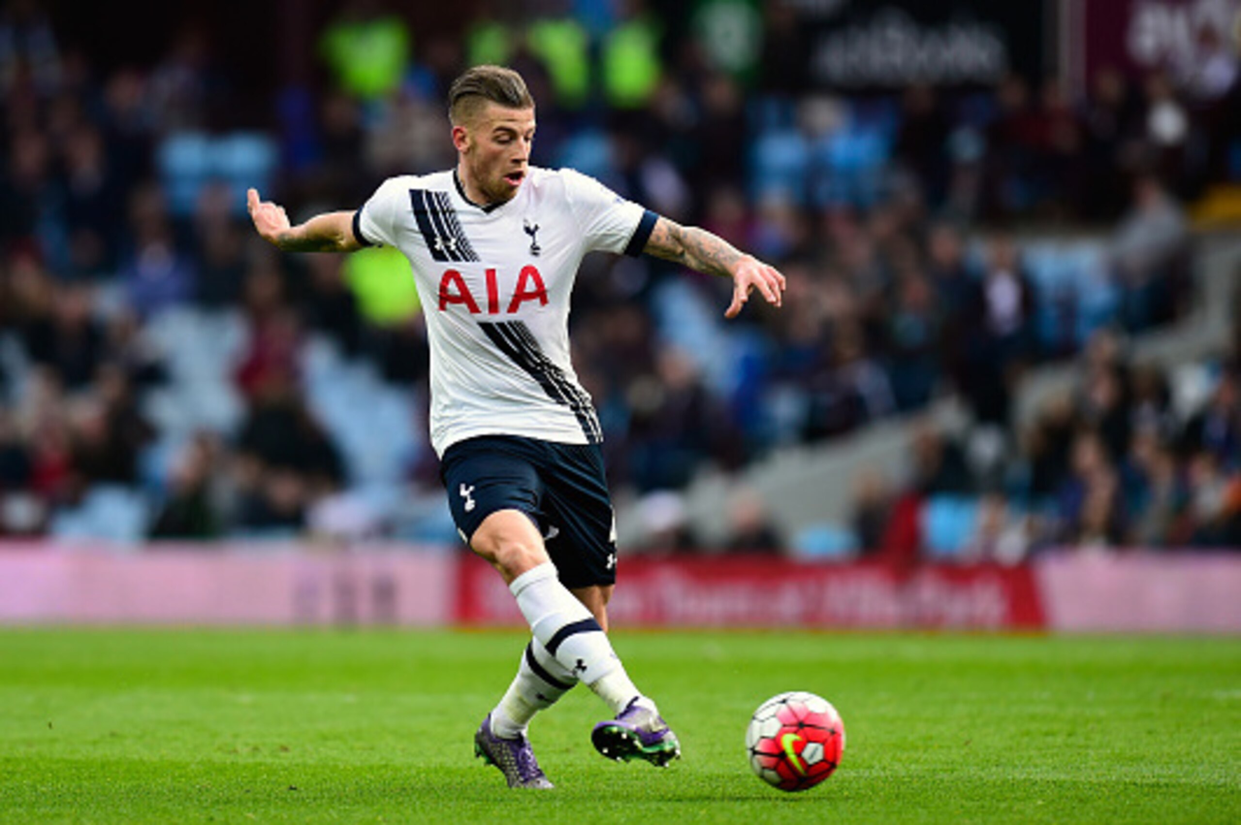 BIRMINGHAM, ENGLAND - MARCH 13:  Toby Alderweireld of Tottenham Hotspur in action during the Barclays Premier League match between Aston Villa and Tottenham Hotspur at Villa Park on March 13, 2016 in Birmingham, England.  (Photo by Stu Forster/Getty Image